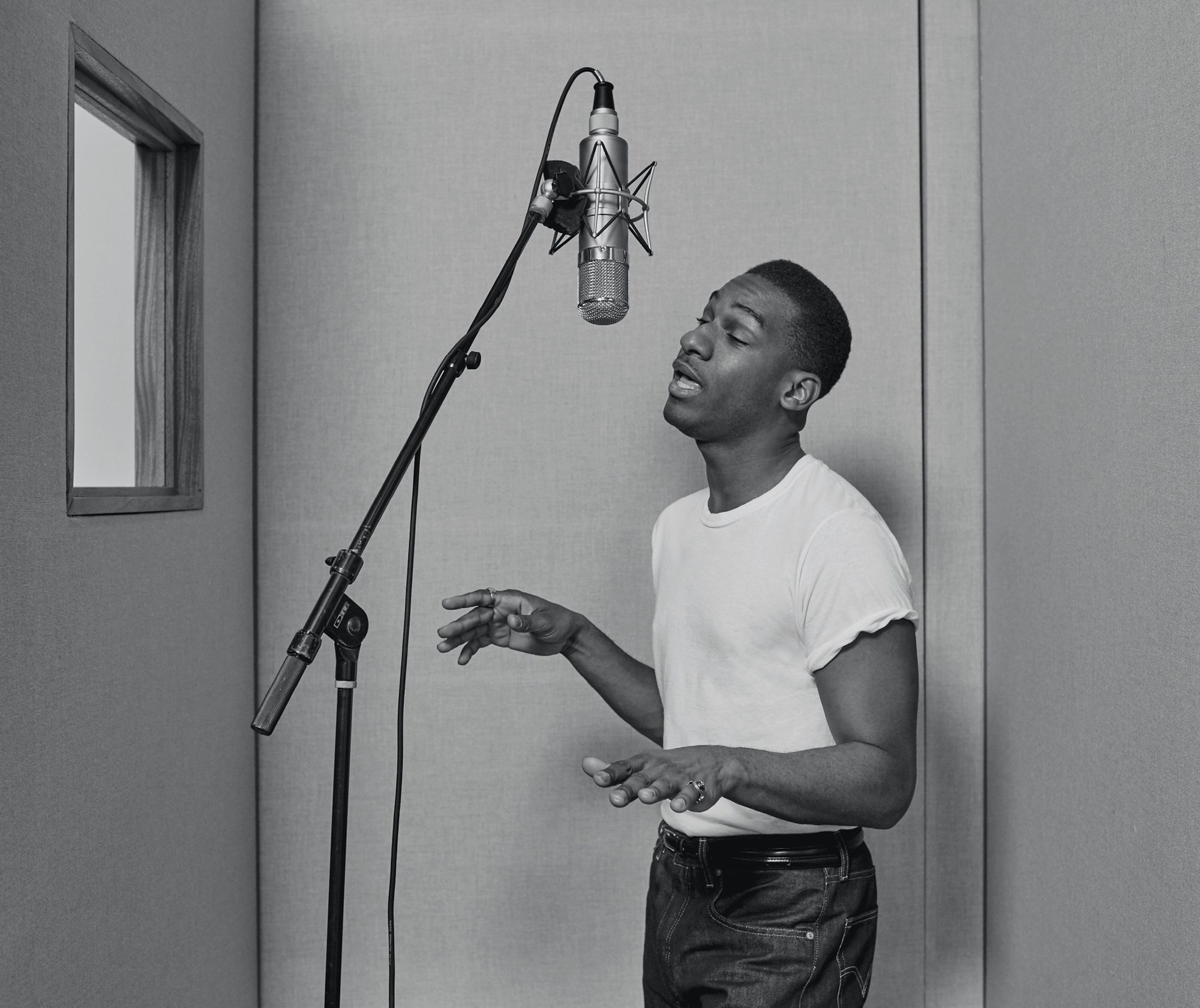 Leon Bridges Wallpapers