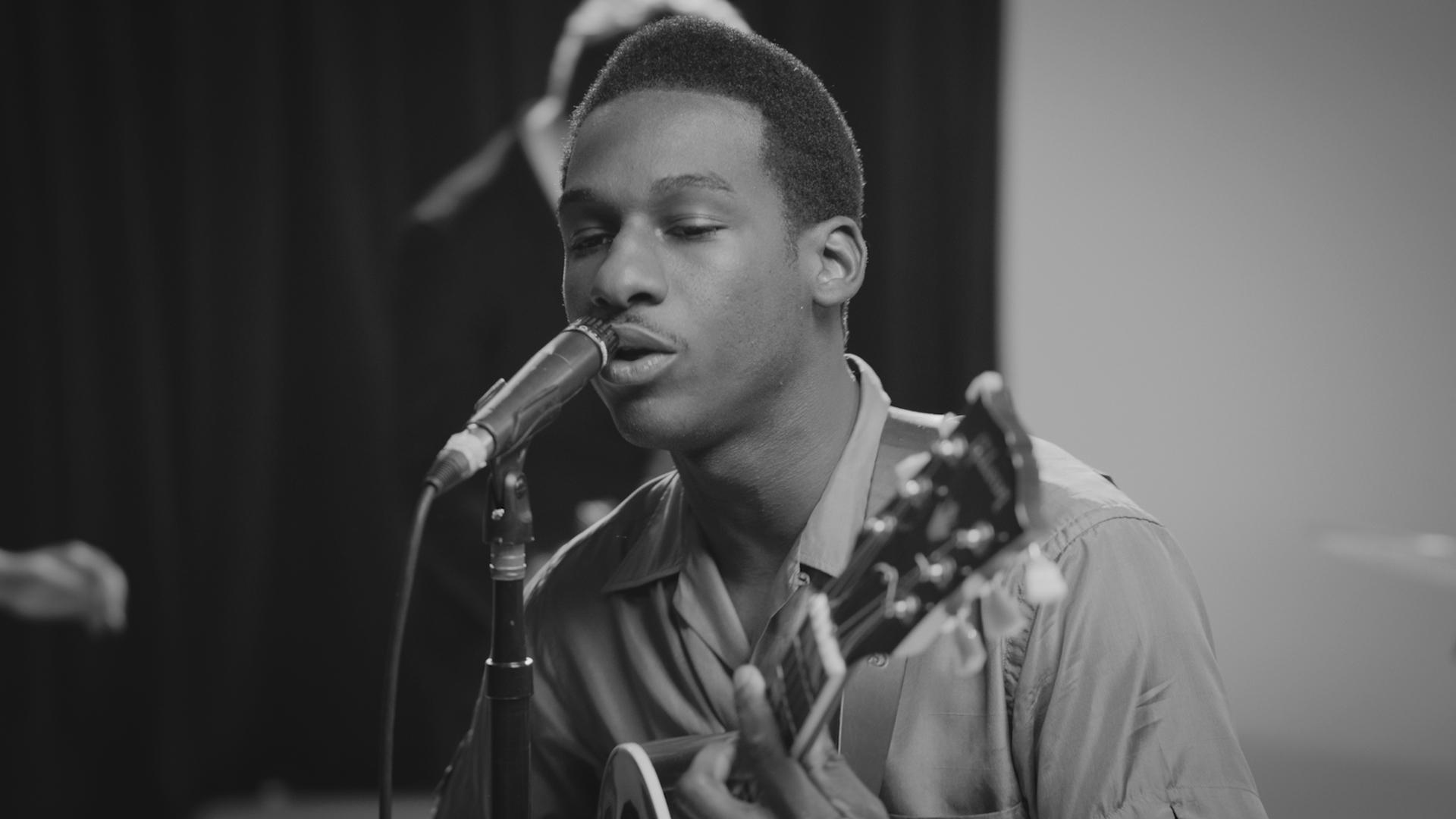 Leon Bridges Wallpapers