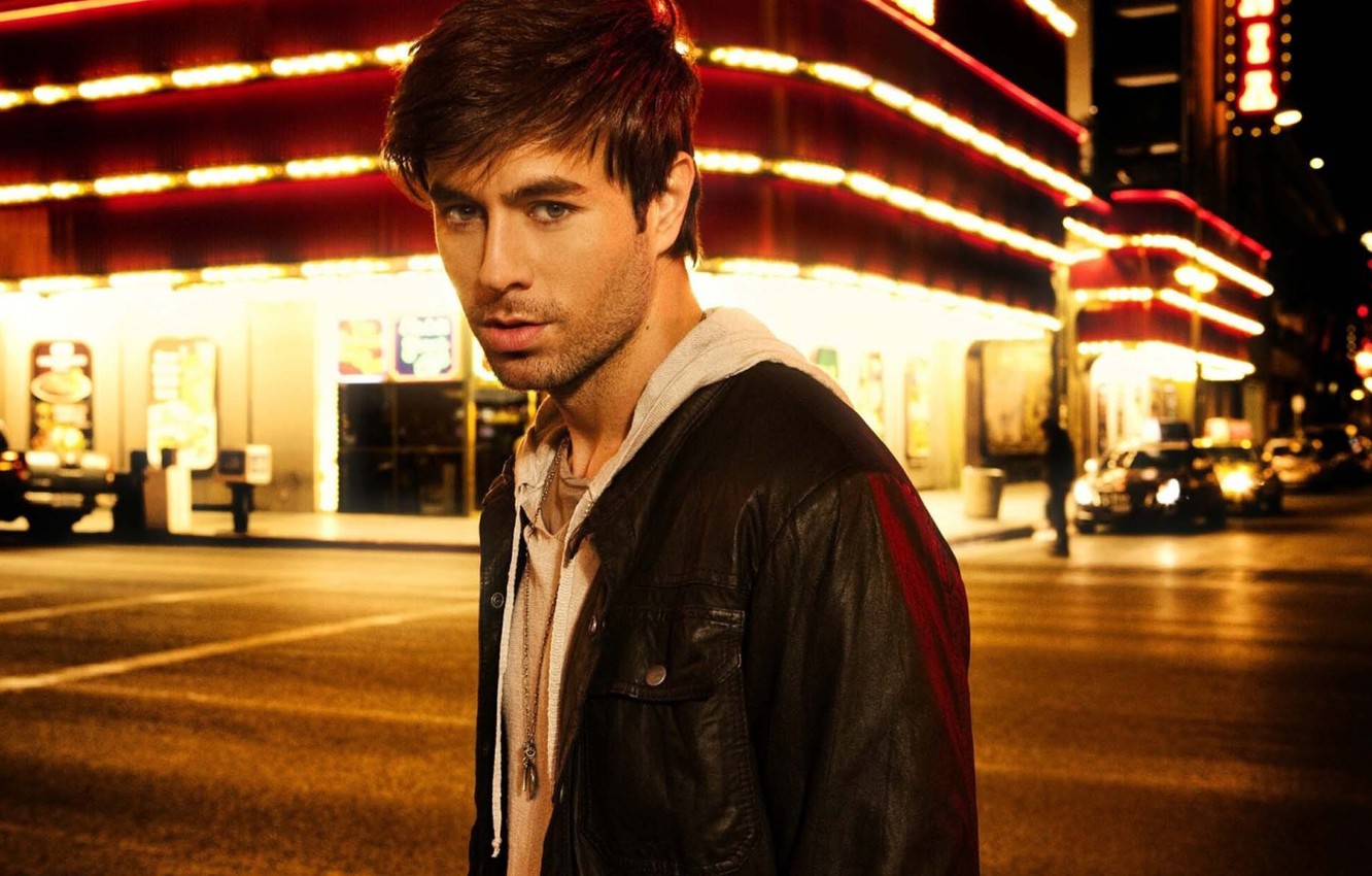 Enrique Iglesias Wallpapers