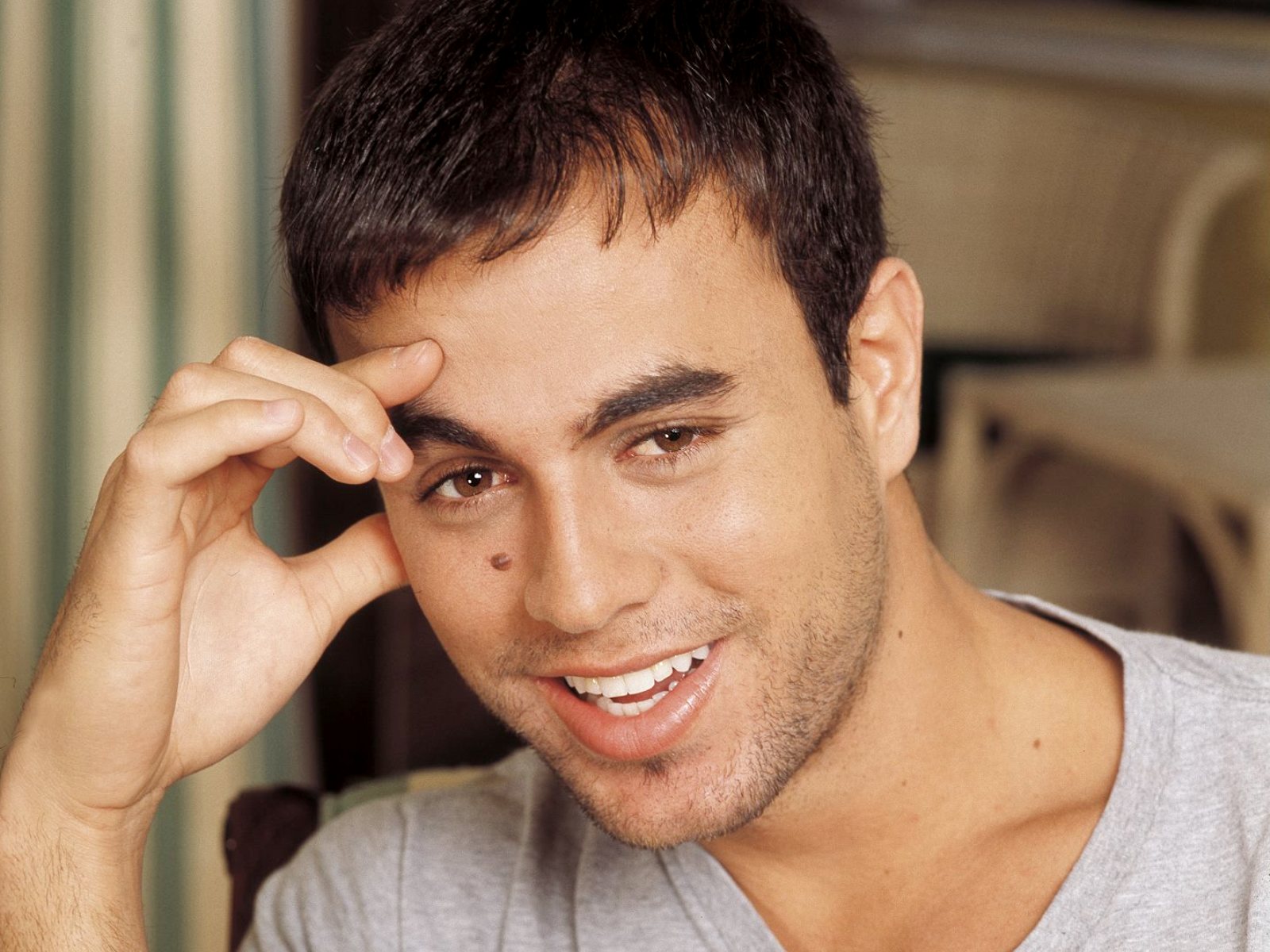 Enrique Iglesias Wallpapers