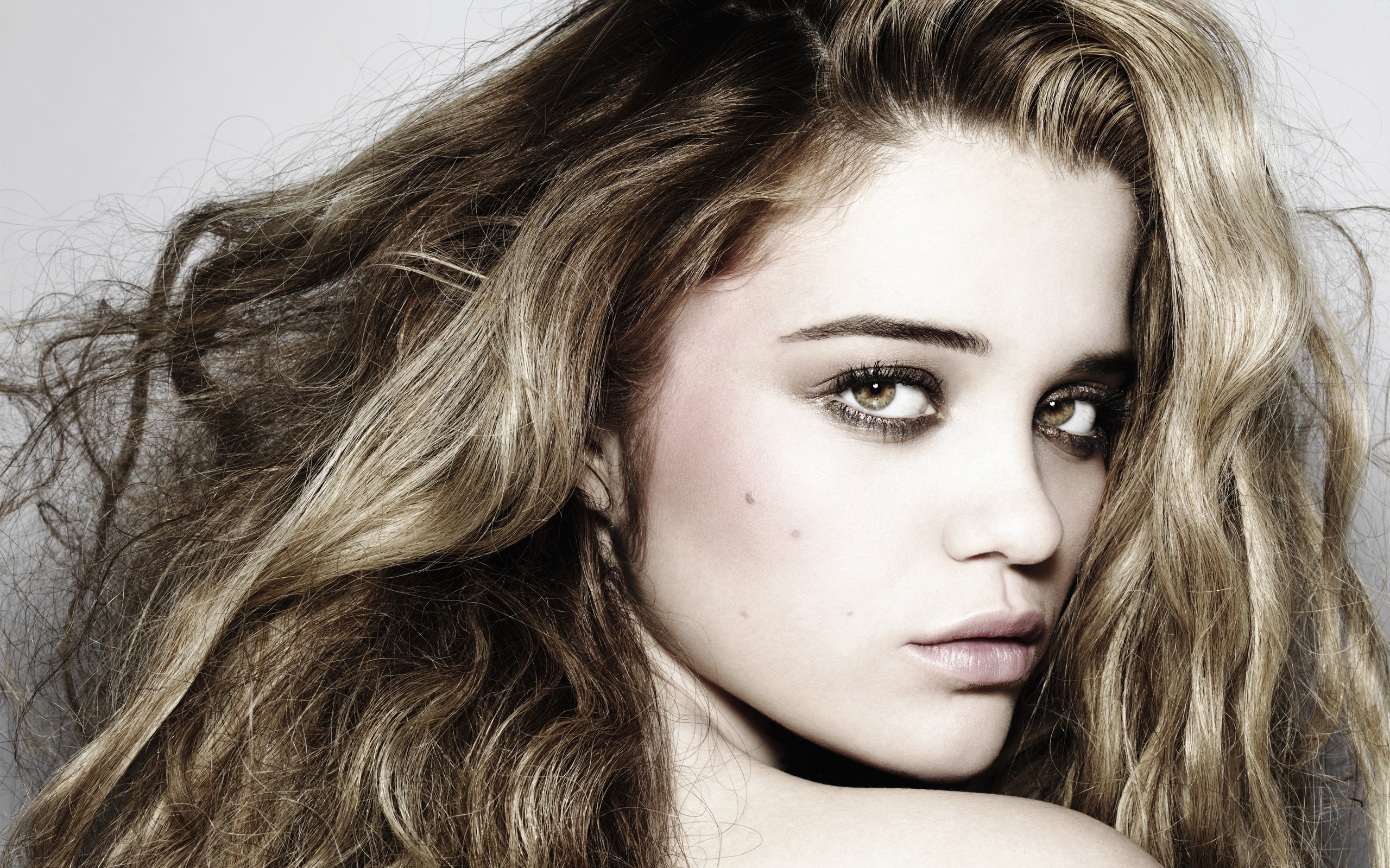 Sky Ferreira Wallpapers