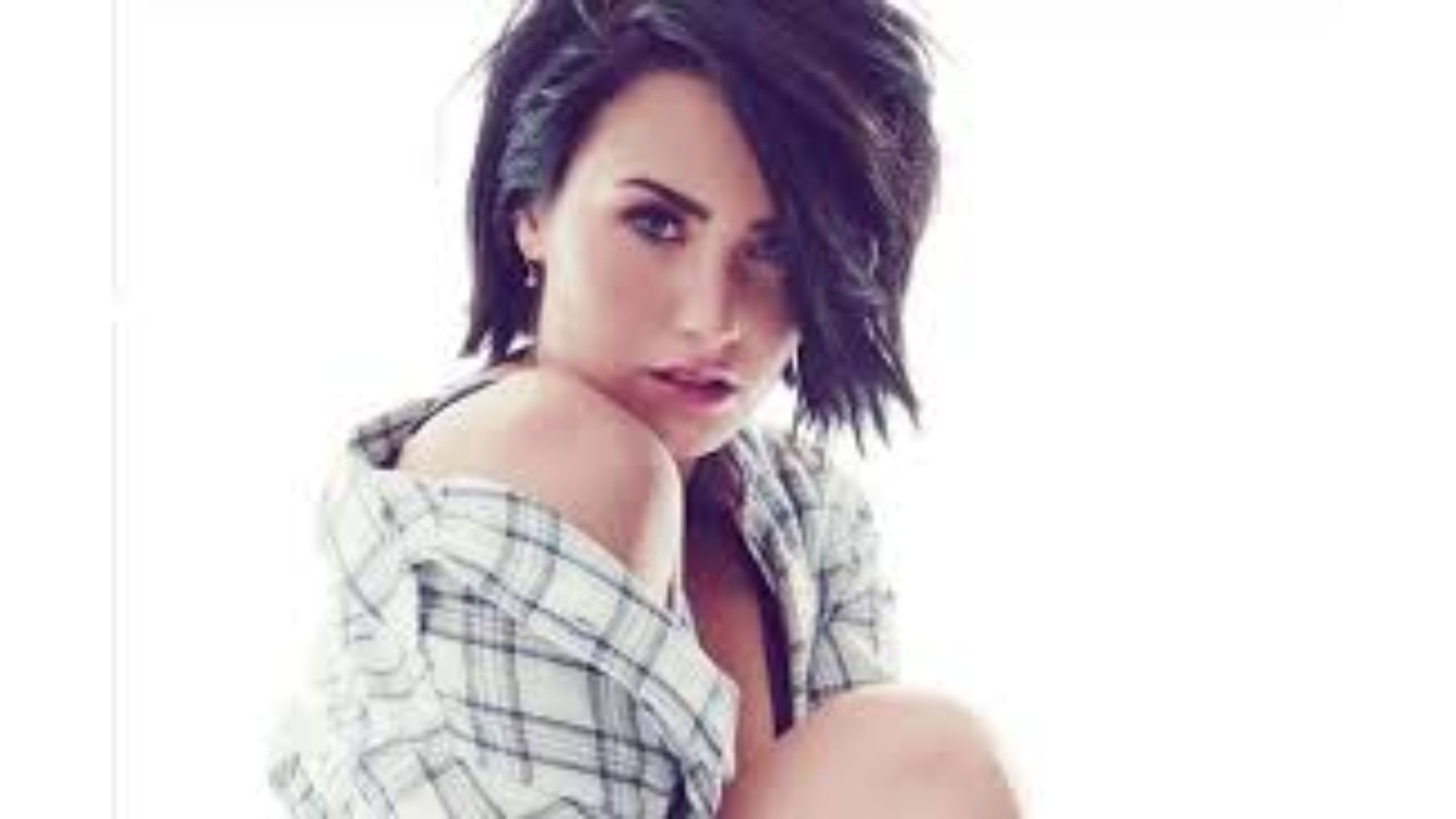 Demi Lovato Wallpapers