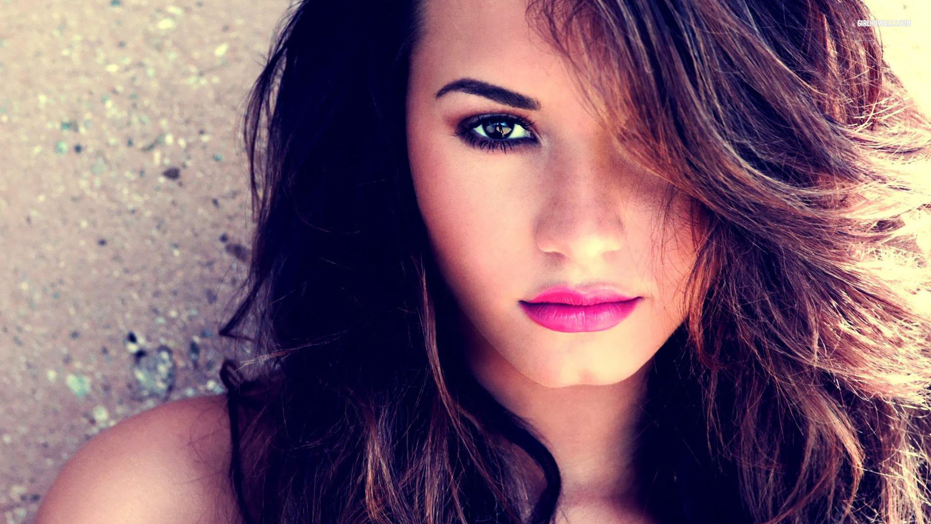 Demi Lovato Wallpapers