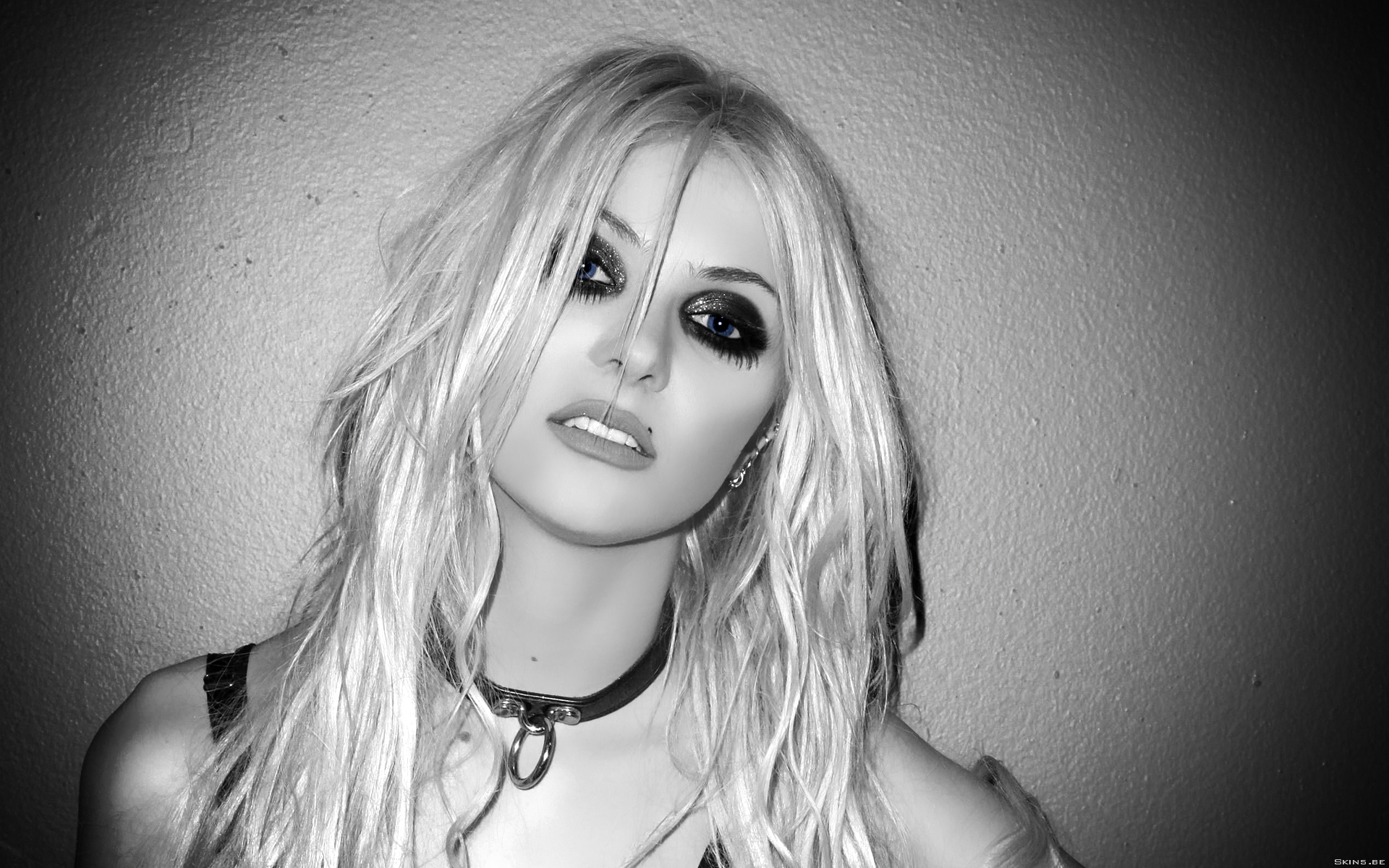 Taylor Momsen Wallpapers