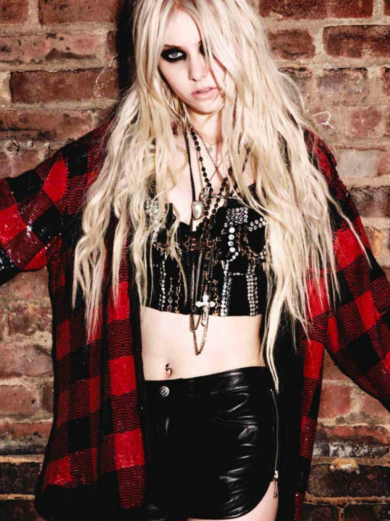 Taylor Momsen Wallpapers