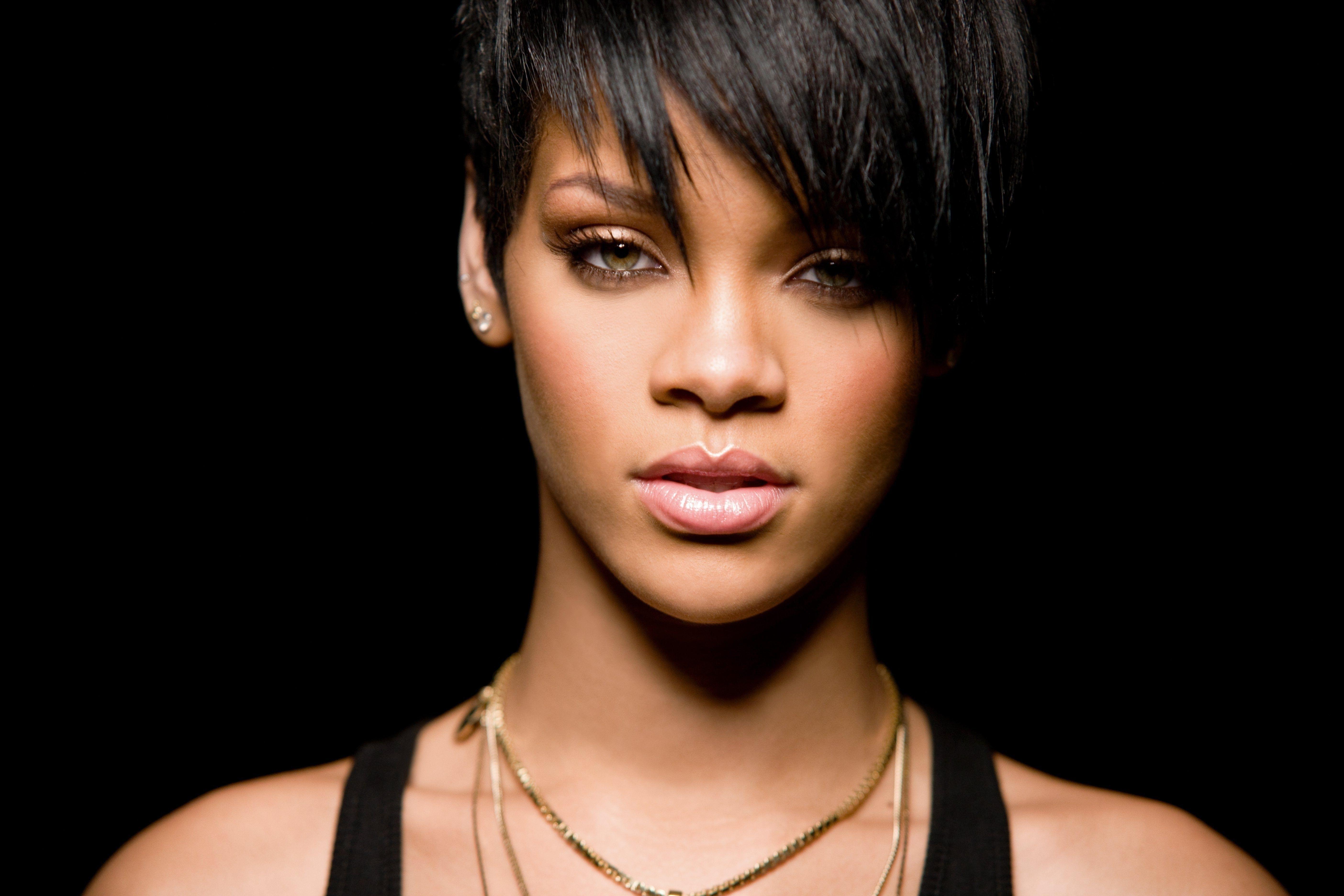 Rihanna Wallpapers