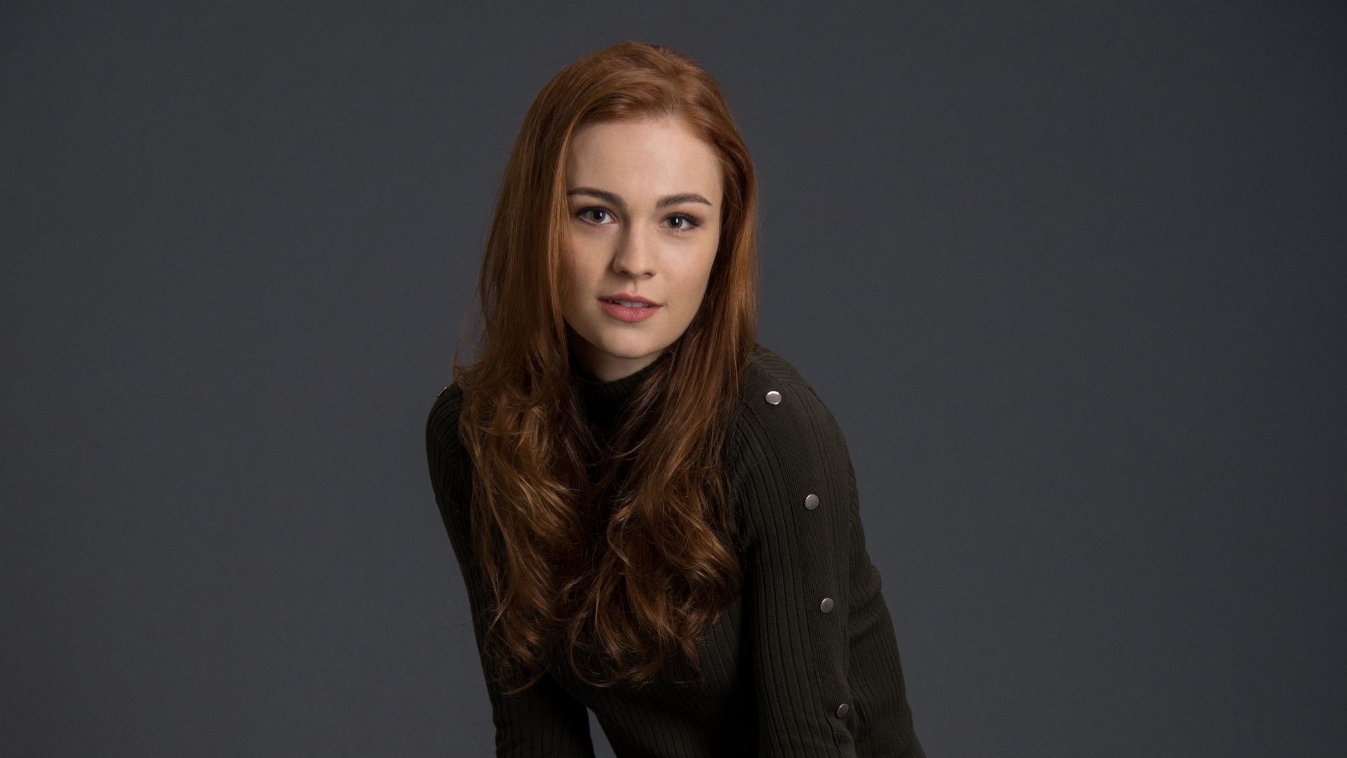 2020 Sophie Skelton Wallpapers