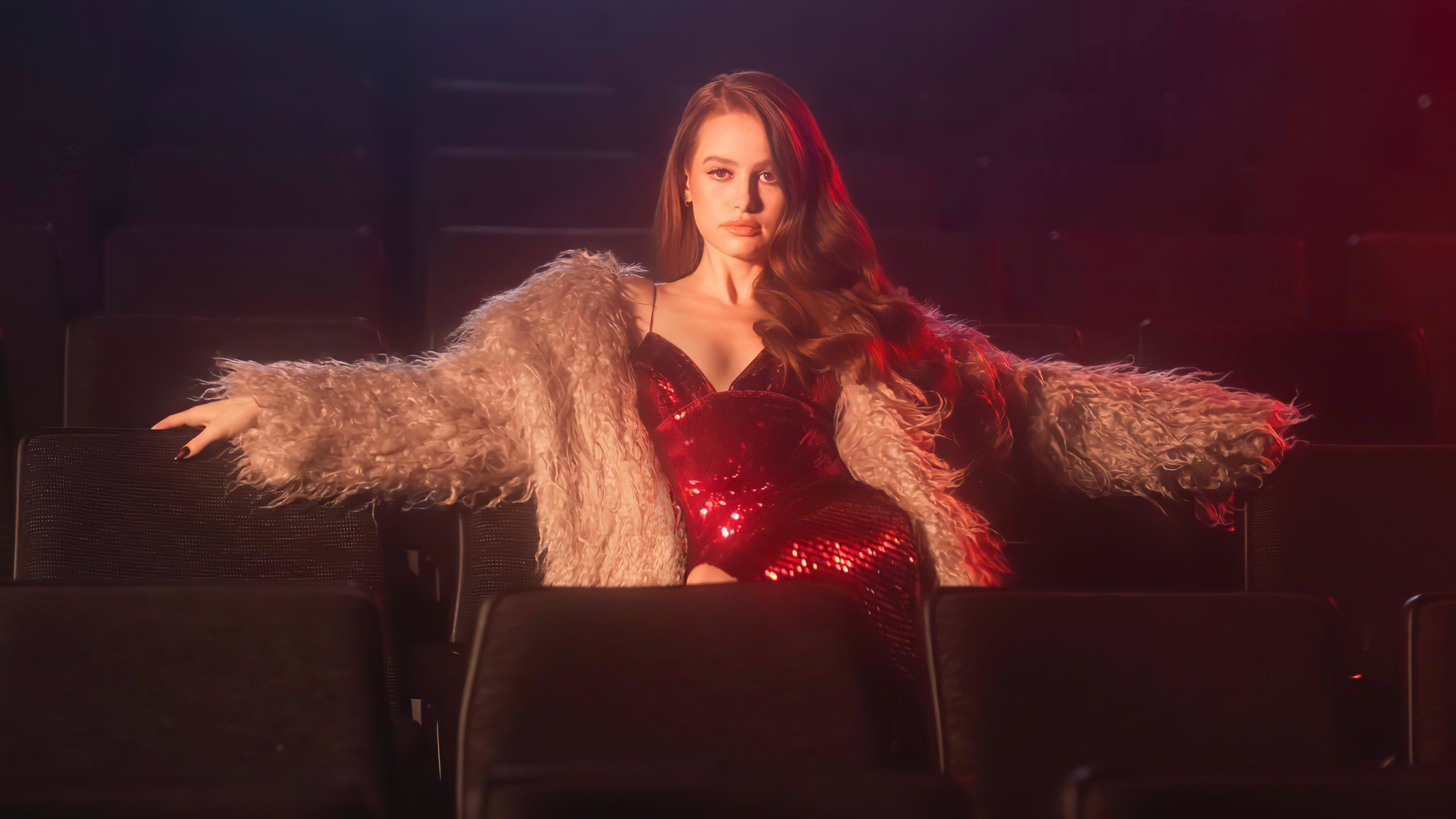 5K Madelaine Petsch New Wallpapers