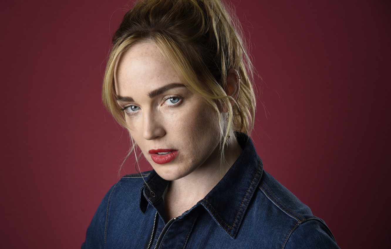 Actress Caity Lotz Wallpapers