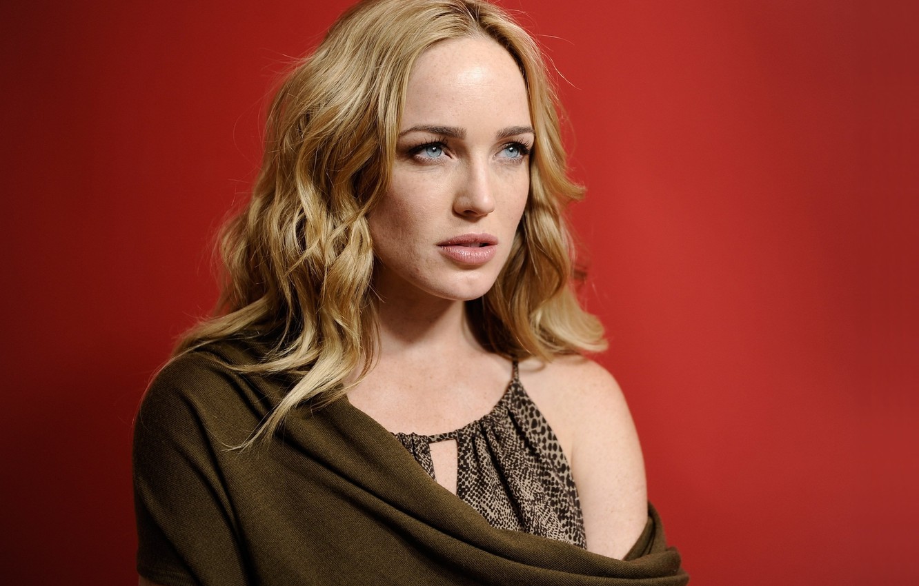 Actress Caity Lotz Wallpapers