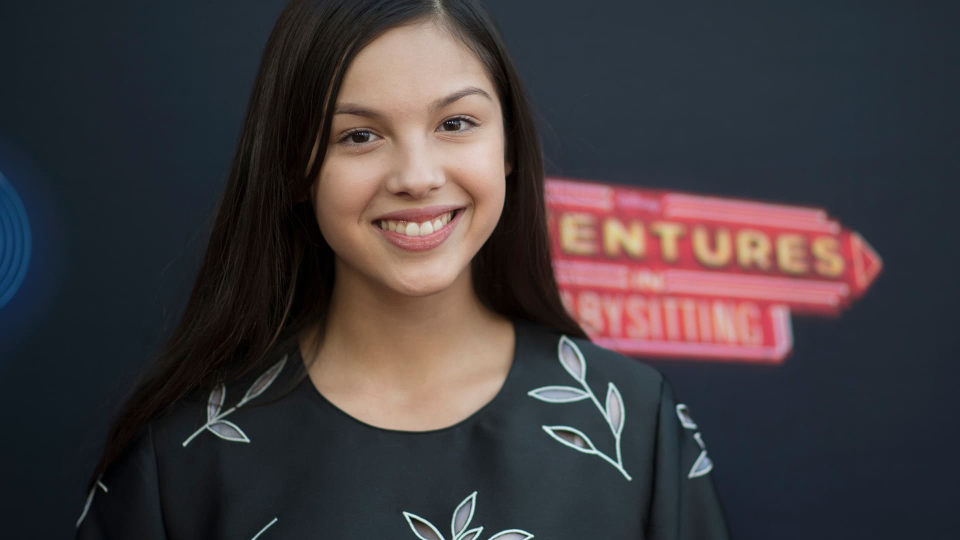 Actress Olivia Rodrigo 2021 Wallpapers