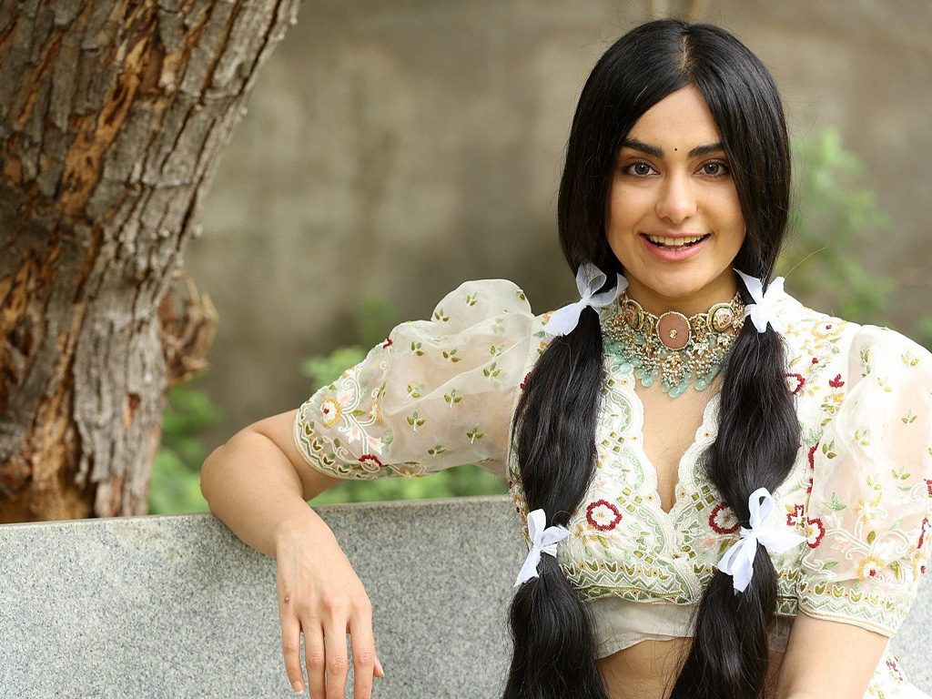 Adah Sharma Wallpapers