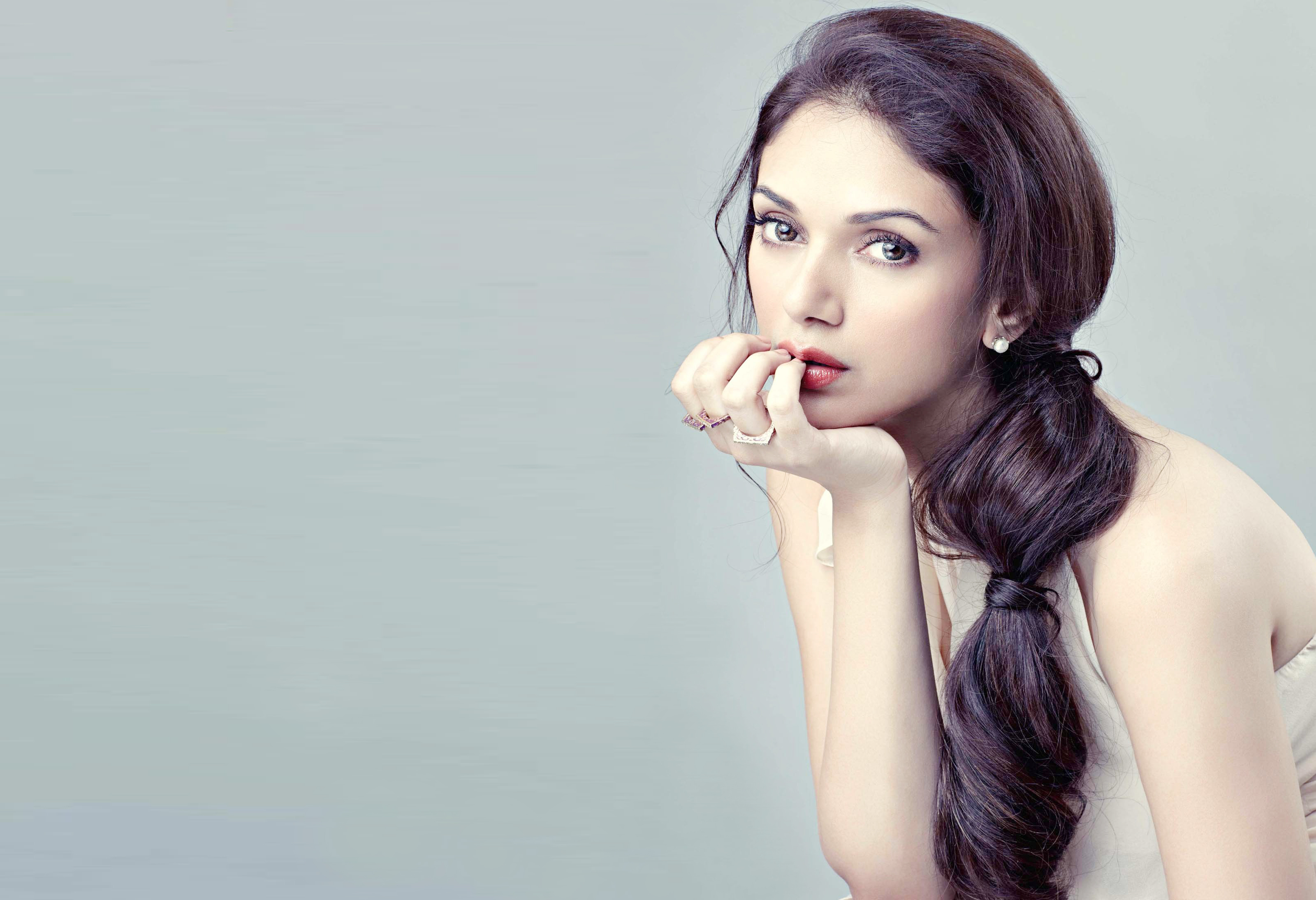 Aditi Rao Hydari Wallpapers