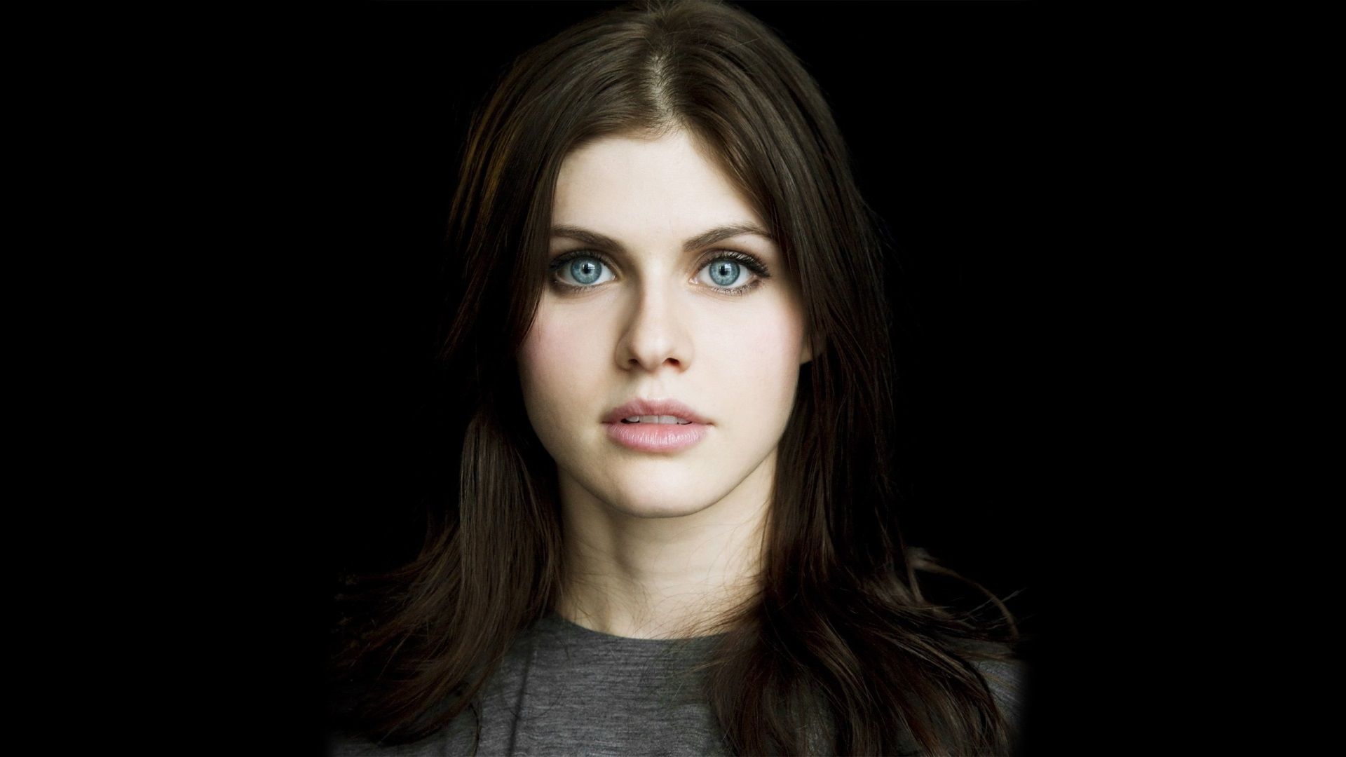 Alexandra Daddario AOL Portrait Wallpapers