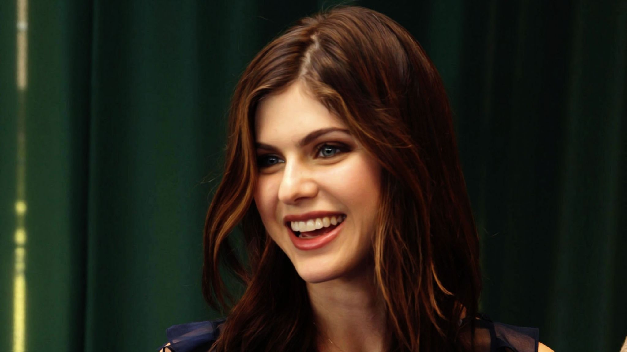 Alexandra Daddario New Wallpapers