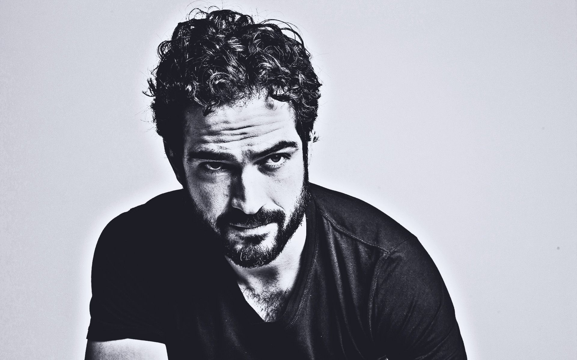 Alfonso Herrera Wallpapers