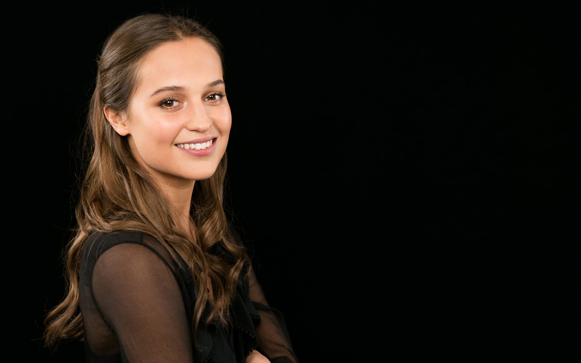 Alicia Vikander Wallpapers