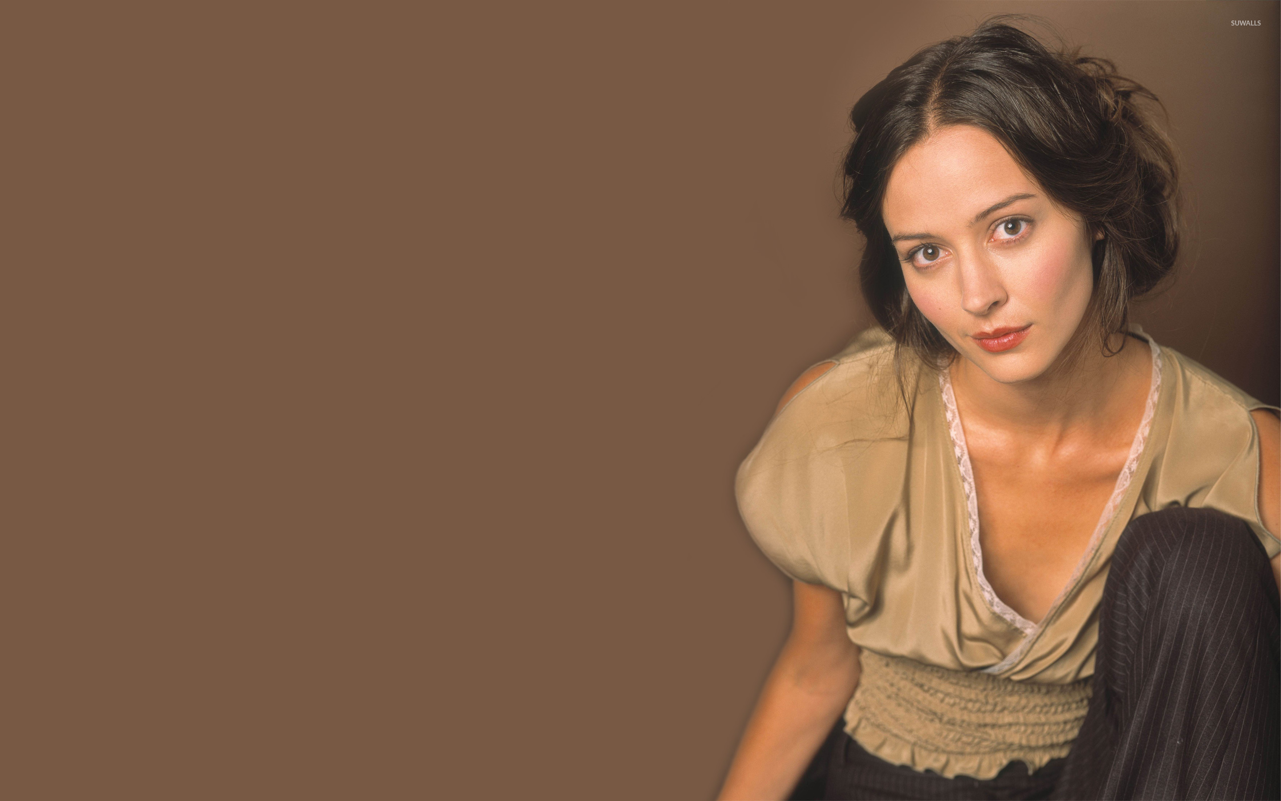 Amy Acker Wallpapers