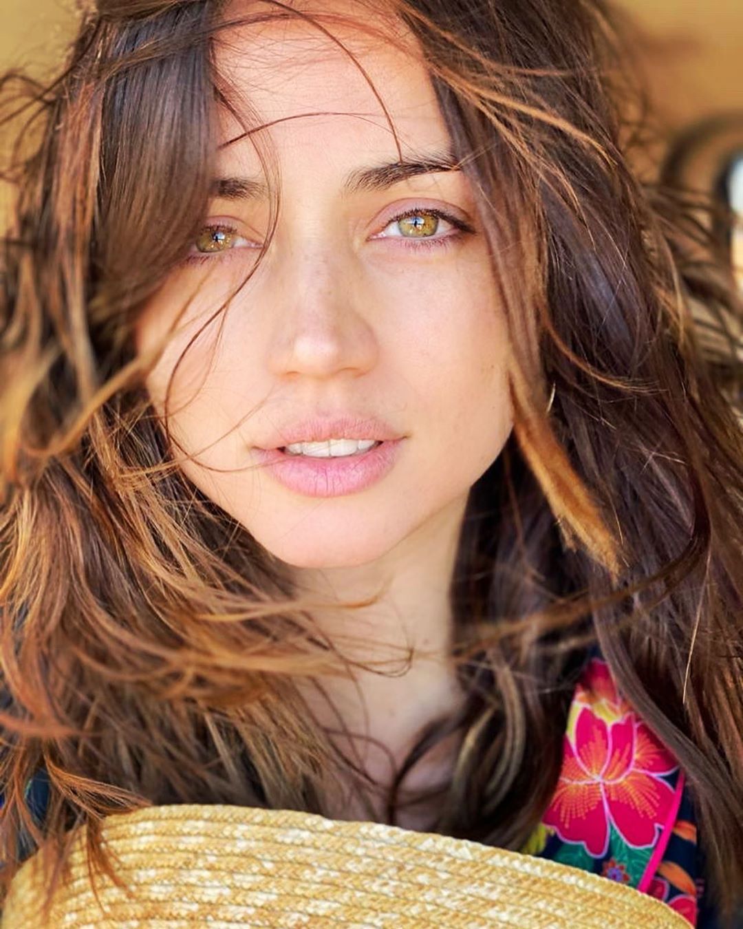 Ana de Armas 2020 Cute Face Wallpapers