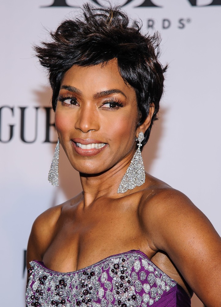 Angela Bassett Wallpapers