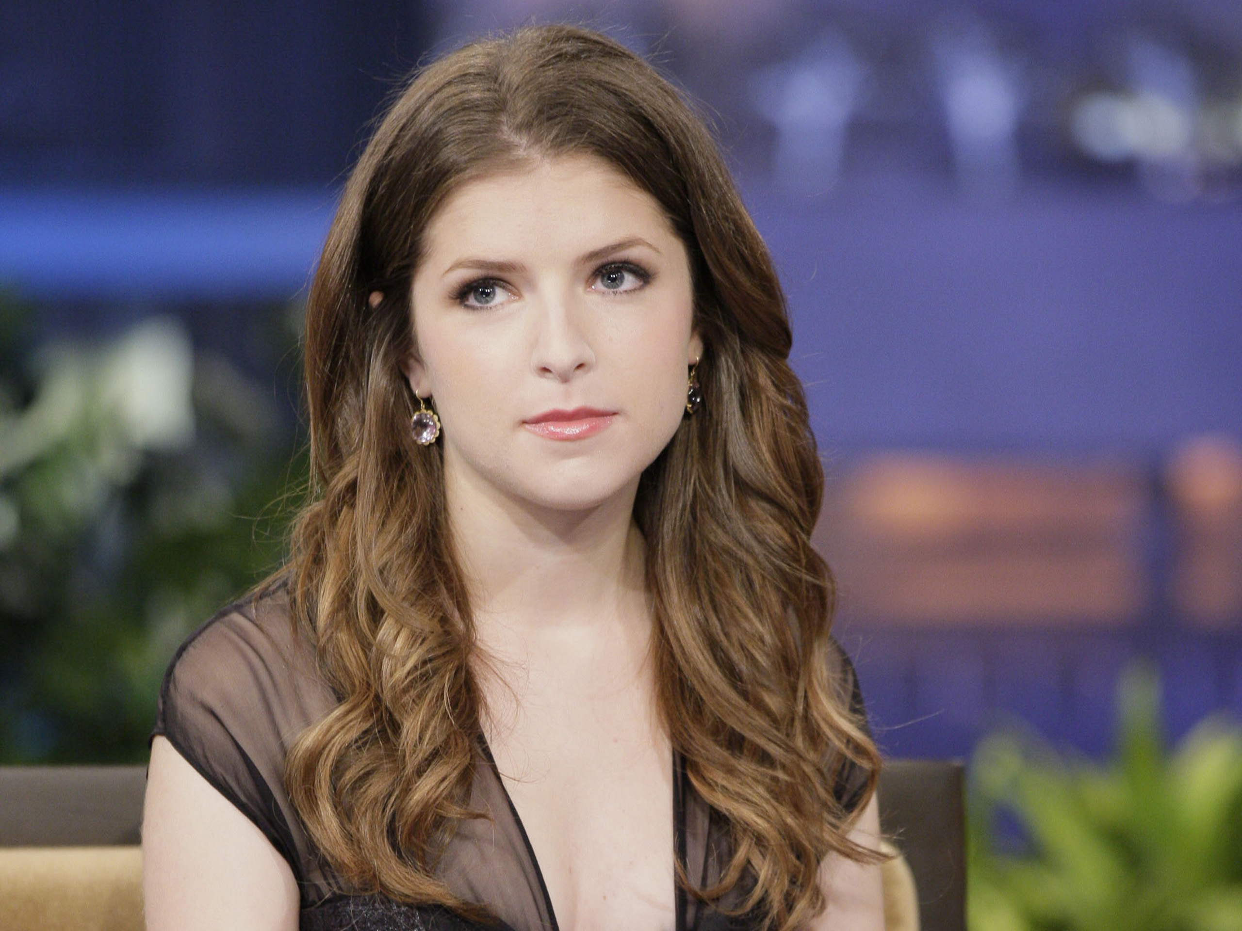 Anna Kendrick Wallpapers