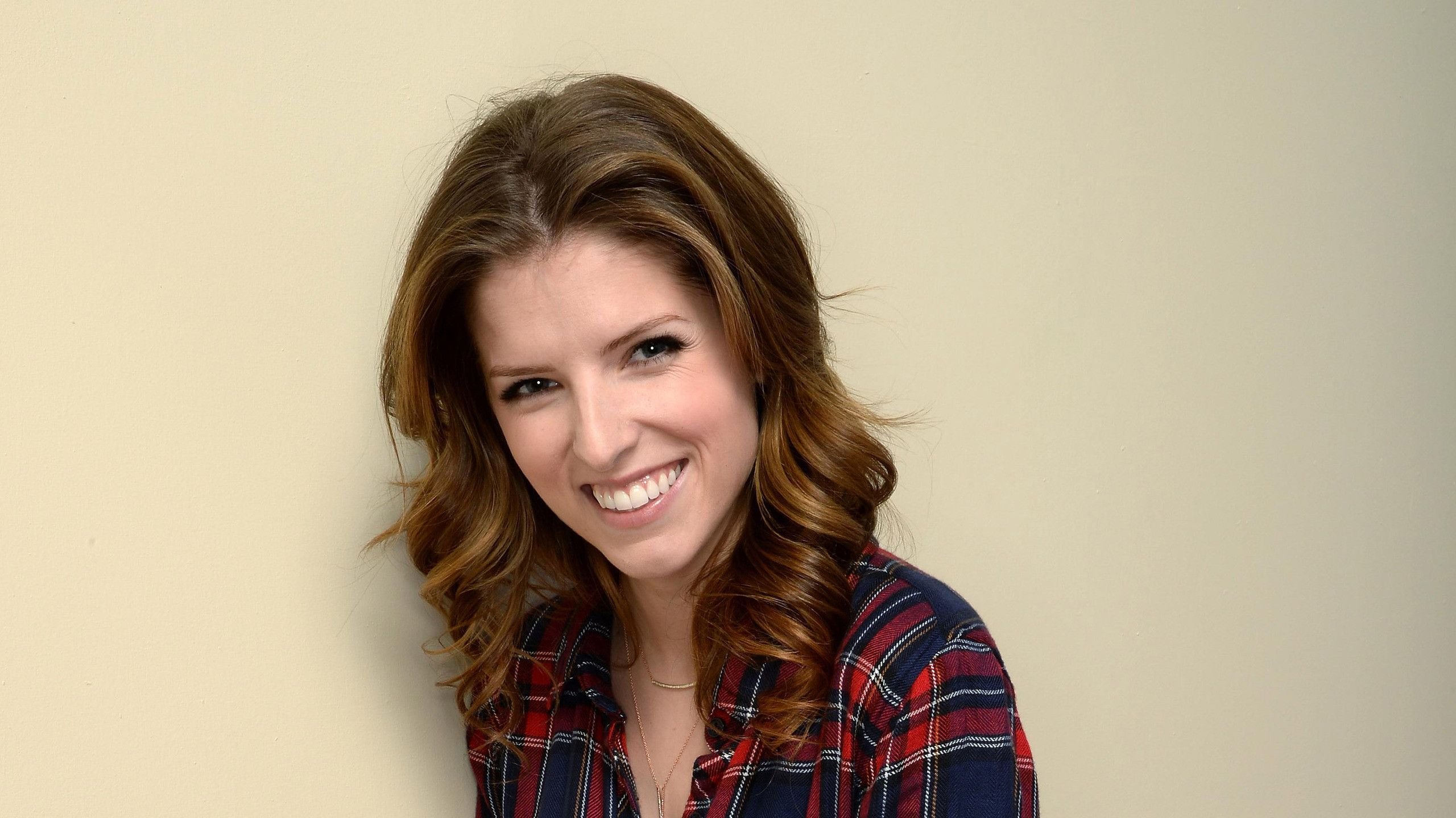 Anna Kendrick Wallpapers