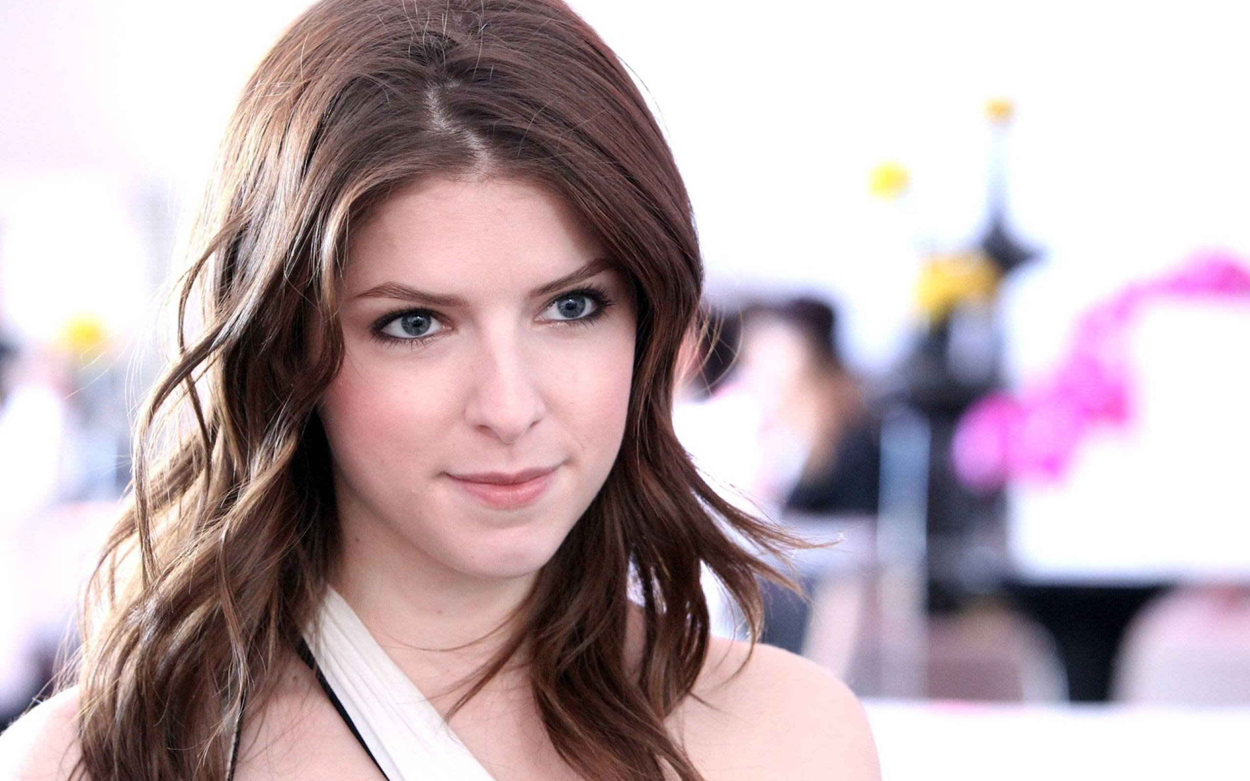 Anna Kendrick Portrait Wallpapers