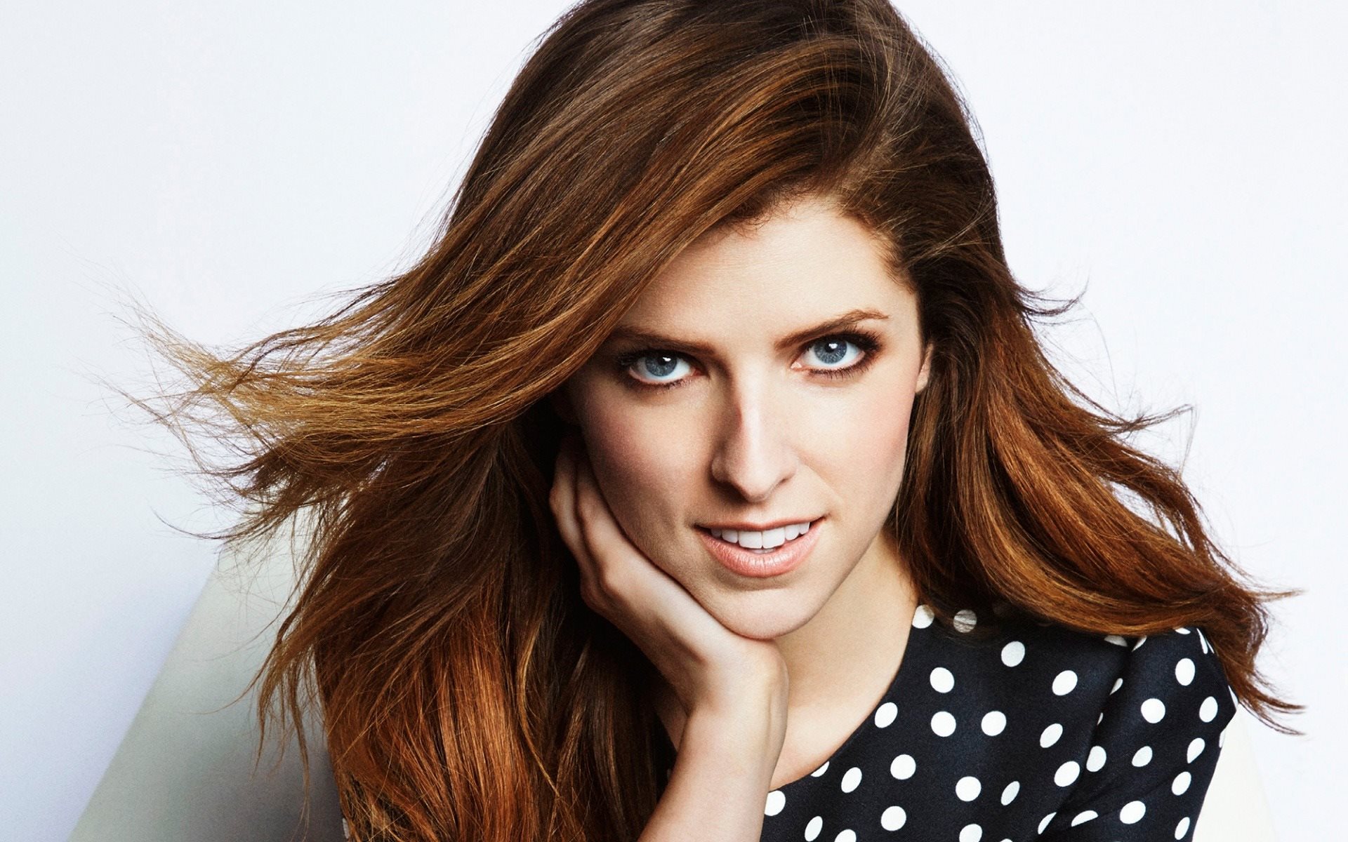 Anna Kendrick Portrait Wallpapers