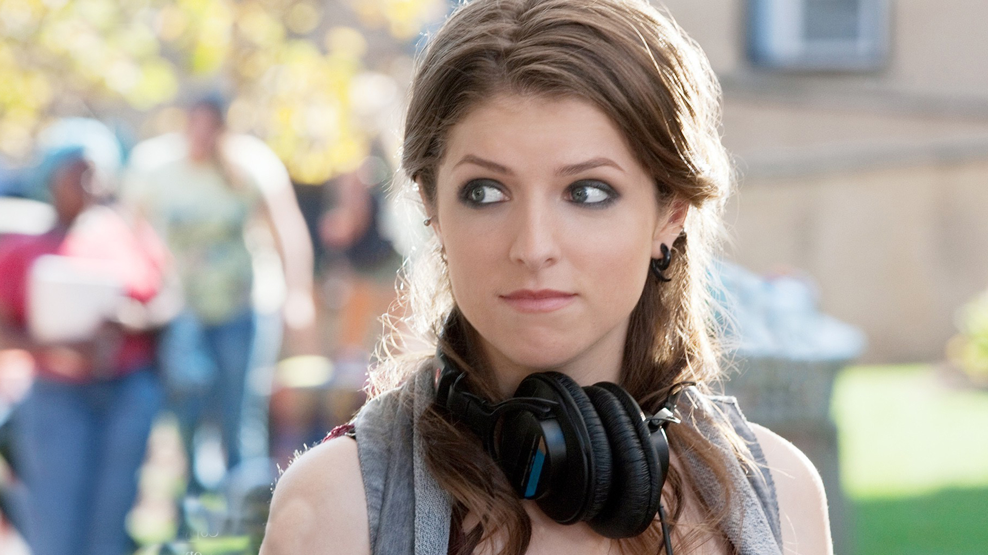 Anna Kendrick Portrait Wallpapers