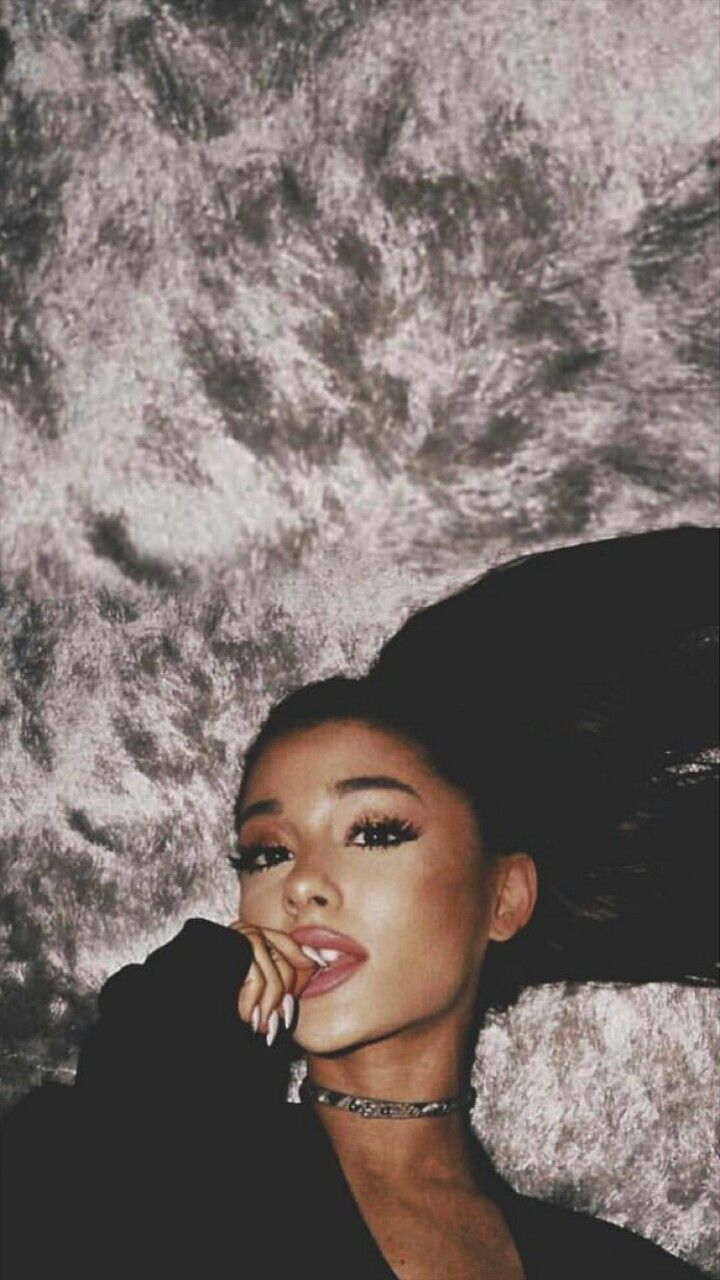 ariana grande 2019 Wallpapers