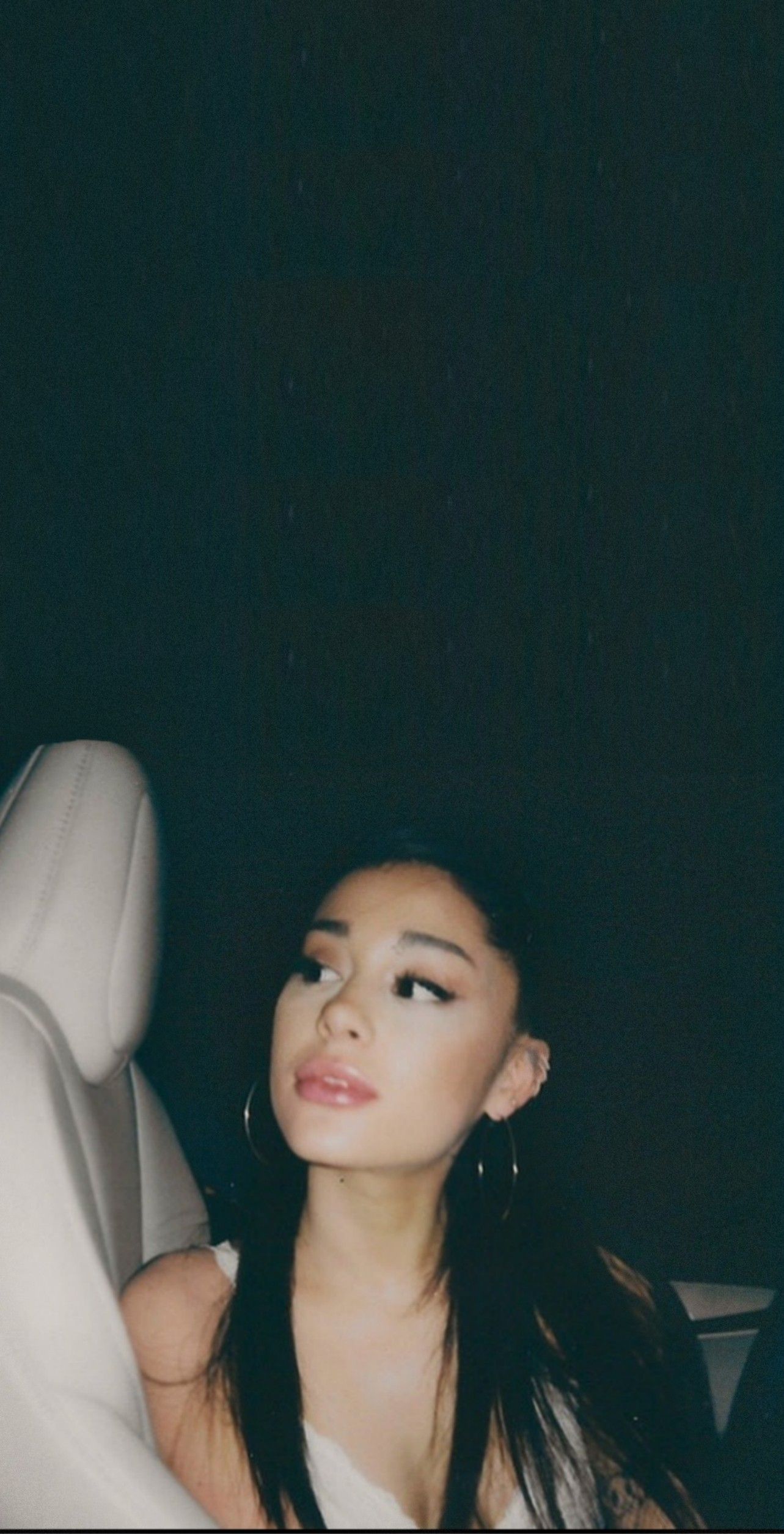 ariana grande 2021 Wallpapers