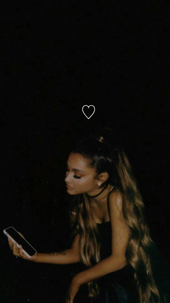 ariana grande iphone Wallpapers