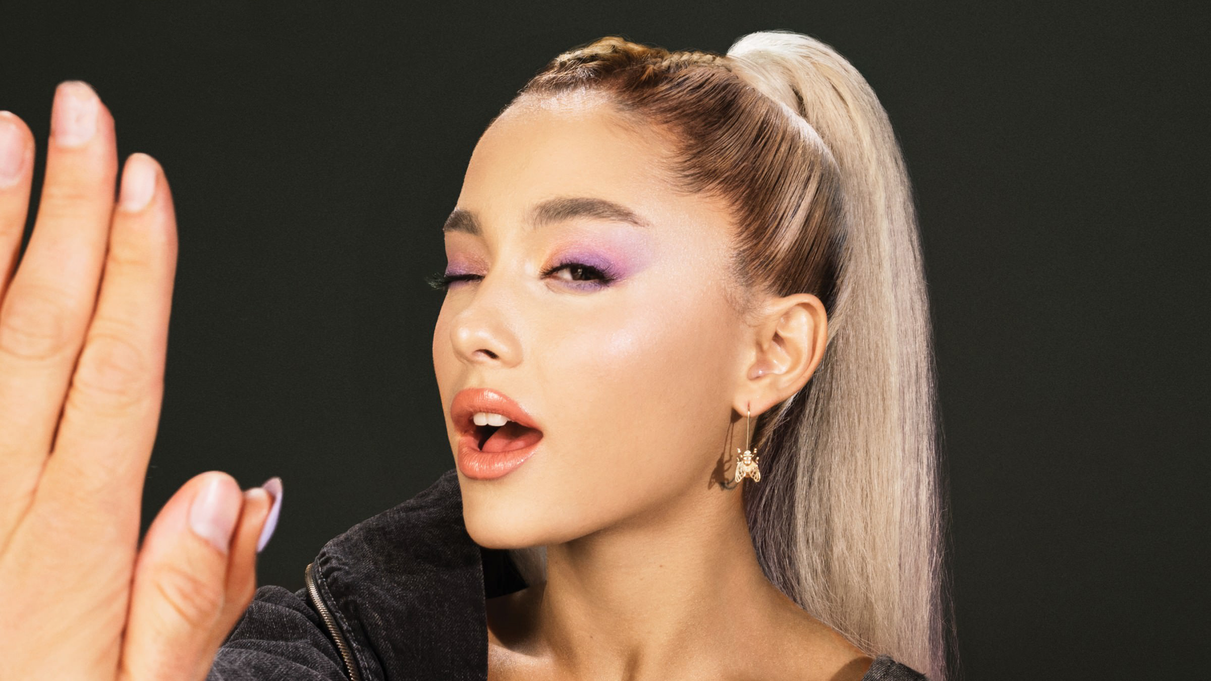 Ariana Grande Portrait 2018 Wallpapers