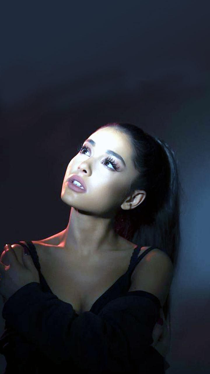 Ariana Grande Portrait 2018 Wallpapers