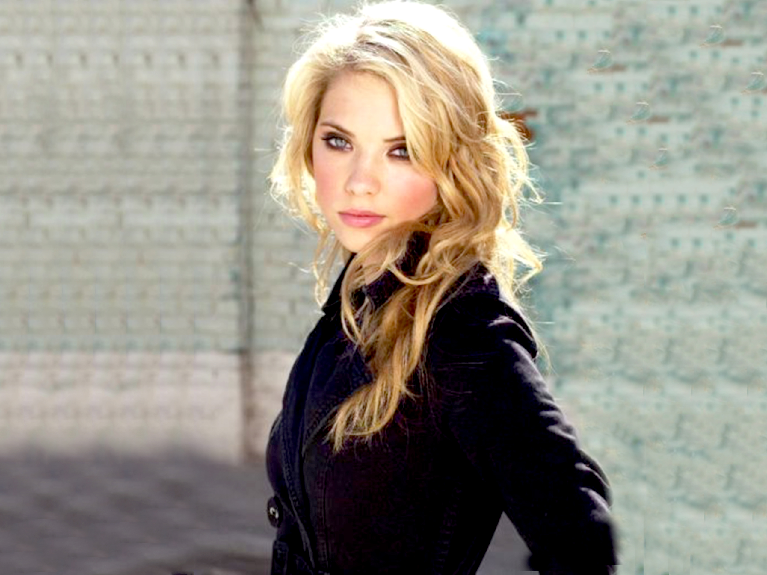 Ashley Benson Wallpapers