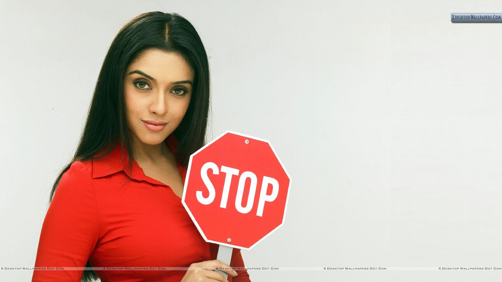 Asin Thottumkal Wallpapers