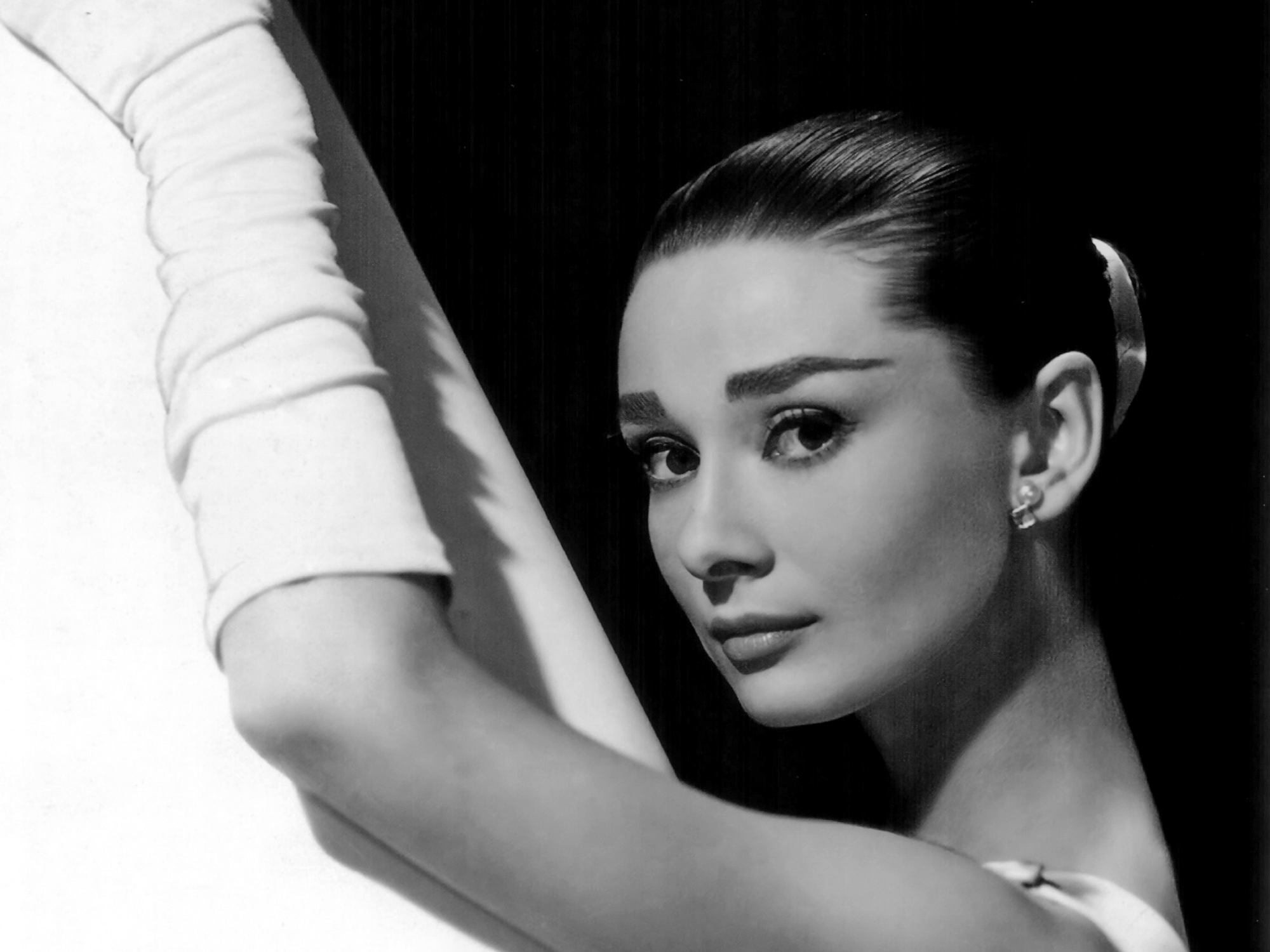 Audrey Hepburn Wallpapers