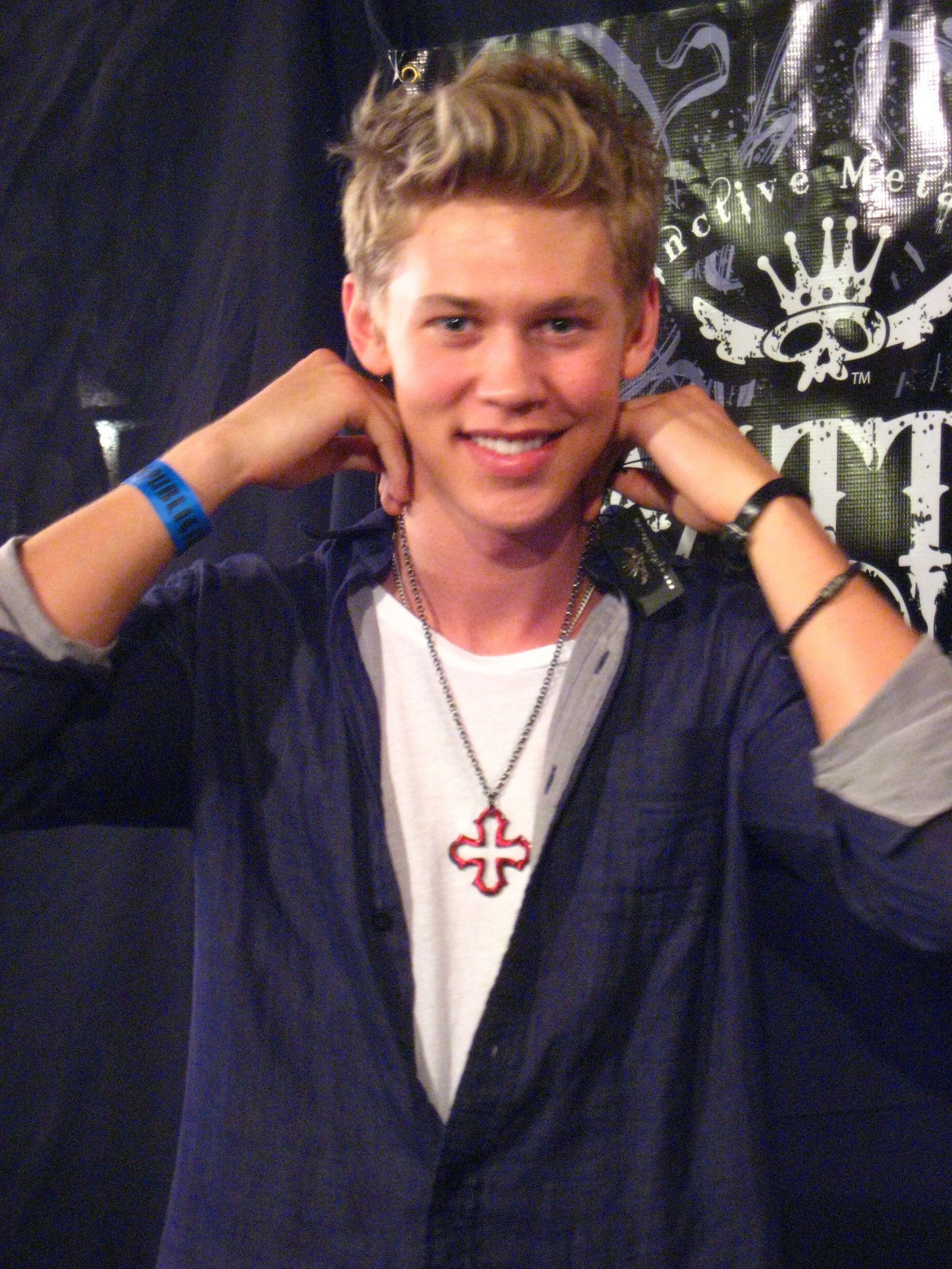 Austin Butler Cute Wallpapers