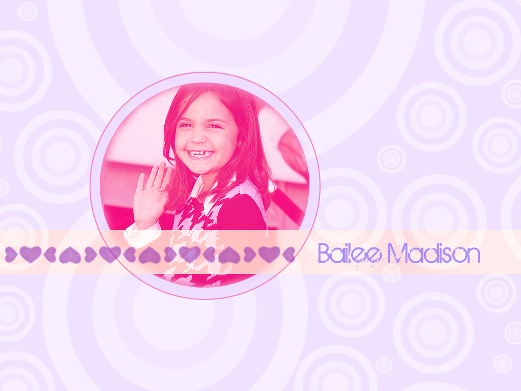 Bailee Madison Beautiful Wallpapers