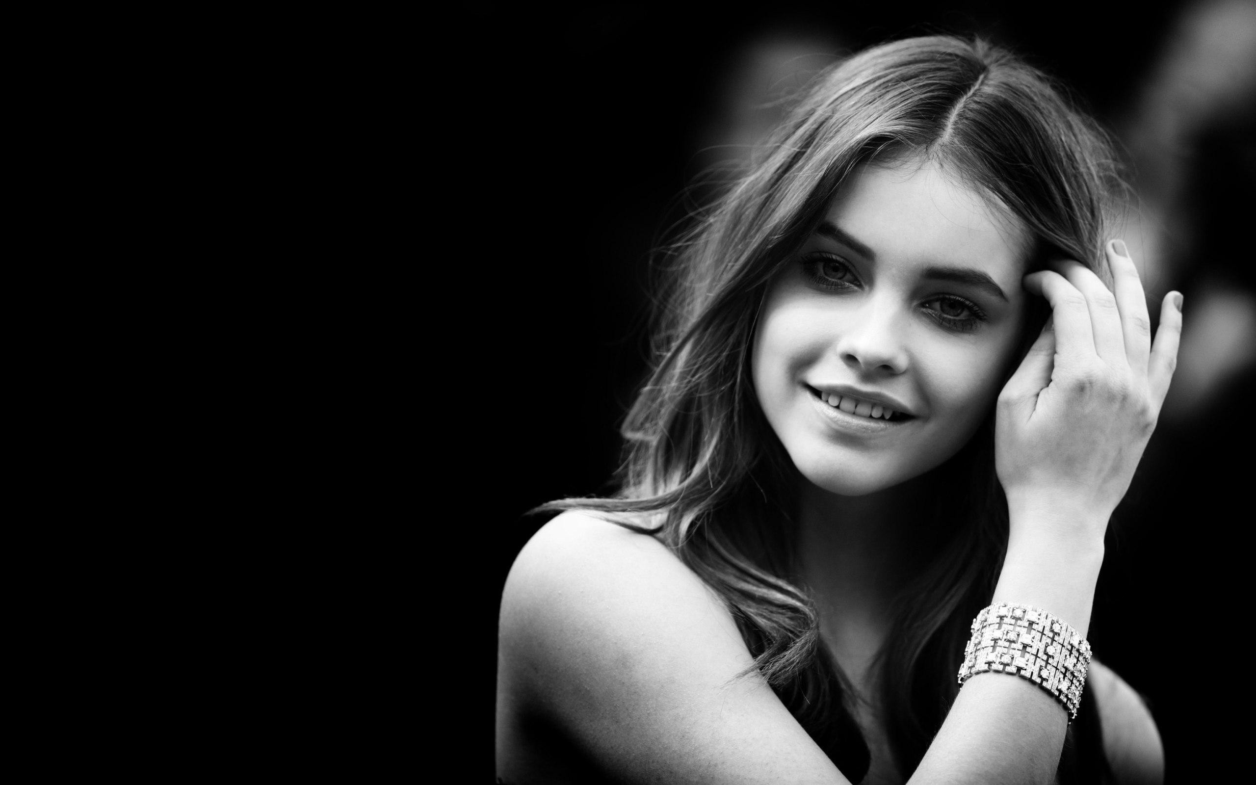 Barbara Palvin Monochrome Wallpapers