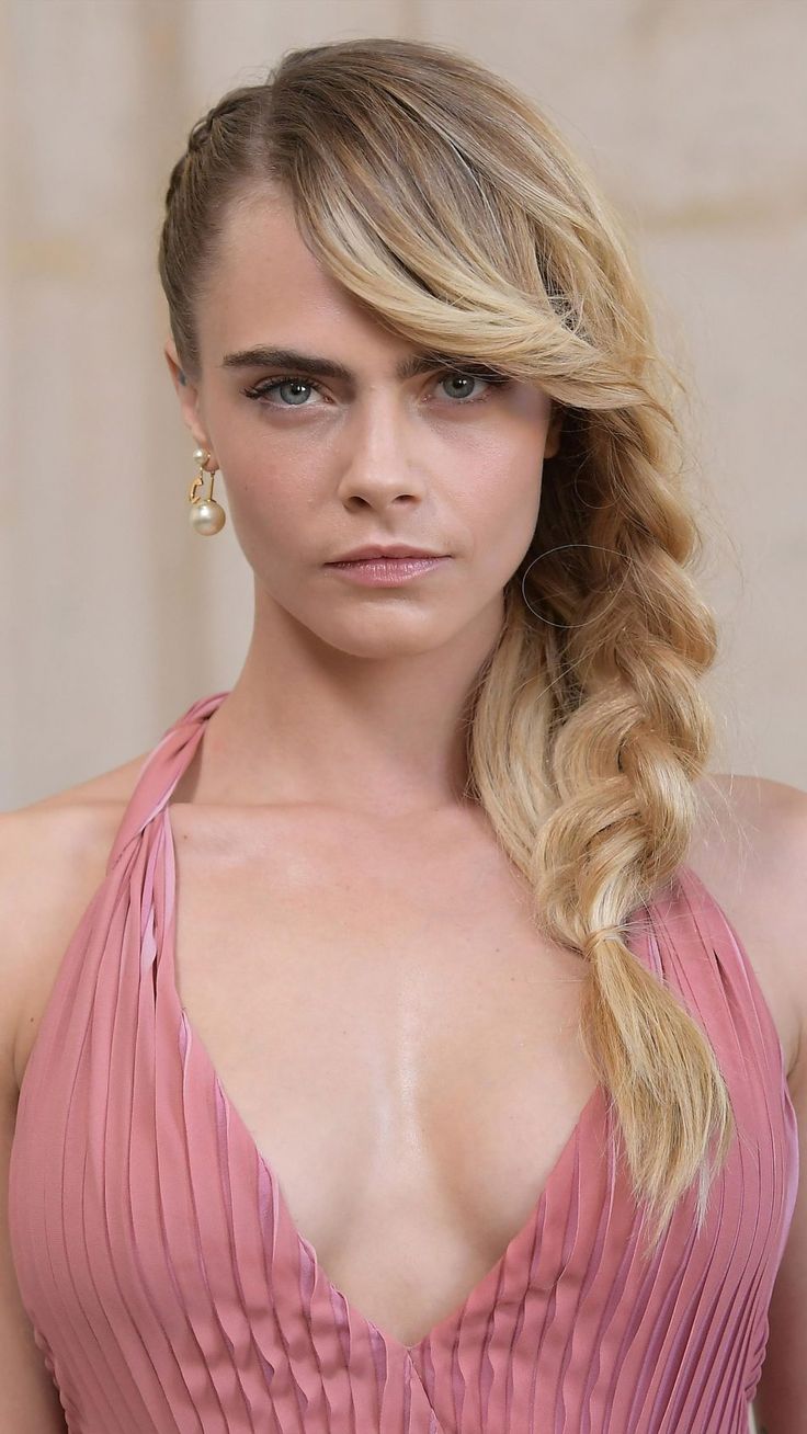 Beautiful Cara Delevingne Photo shoot Wallpapers