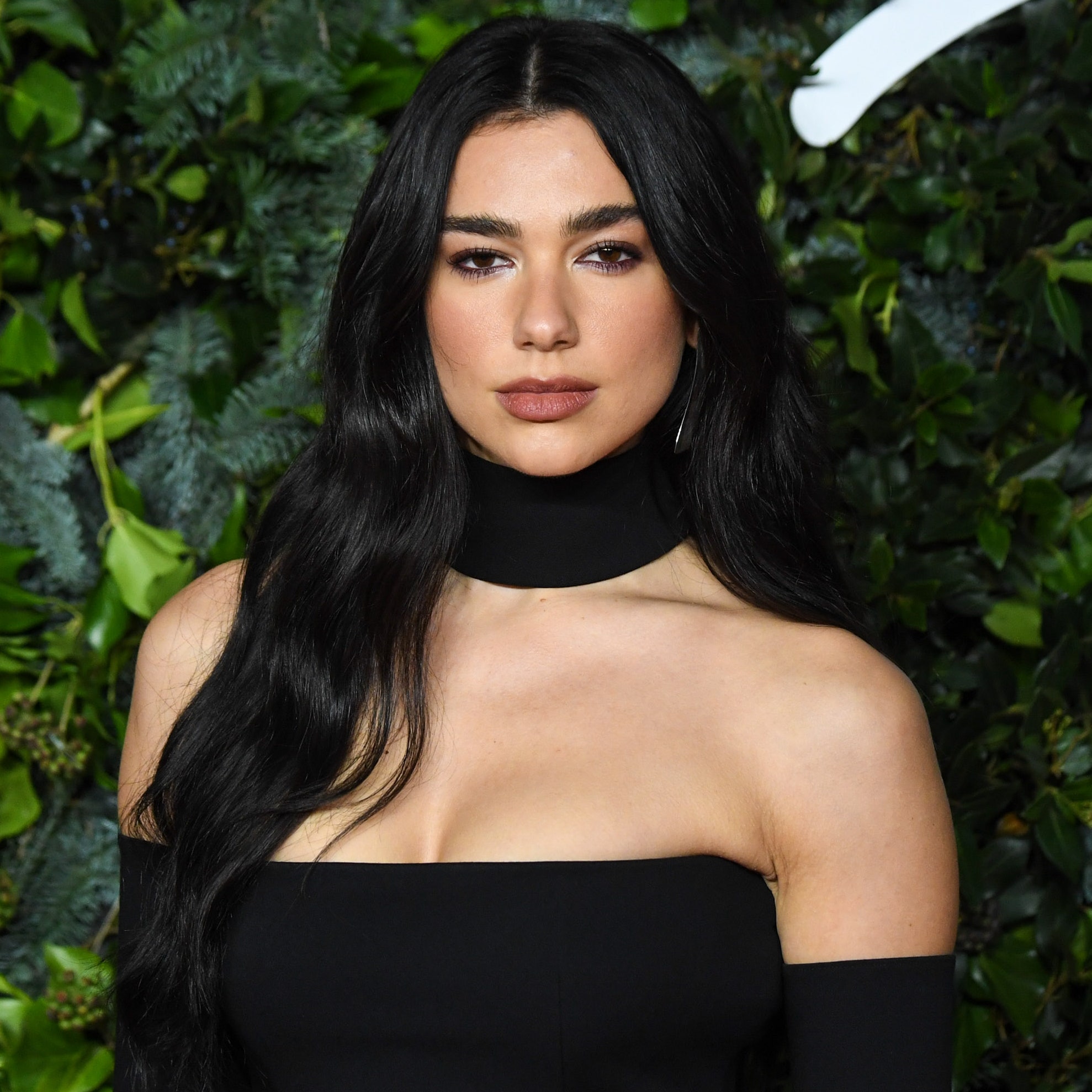 Beautiful Dua Lipa Long Hair Wallpapers