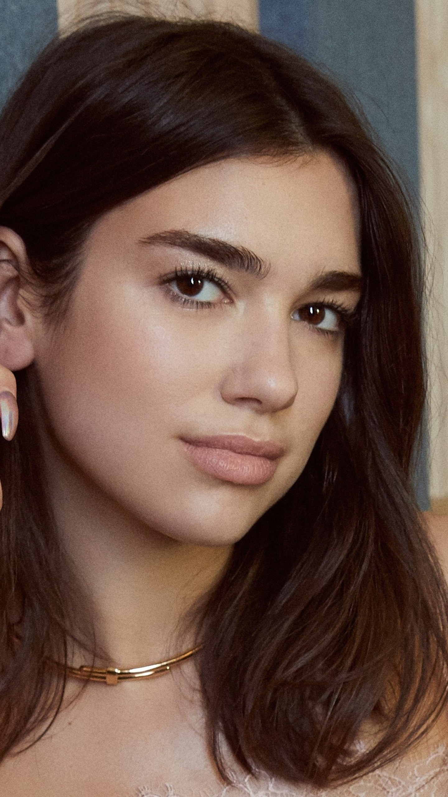 Beautiful Dua Lipa Long Hair Wallpapers