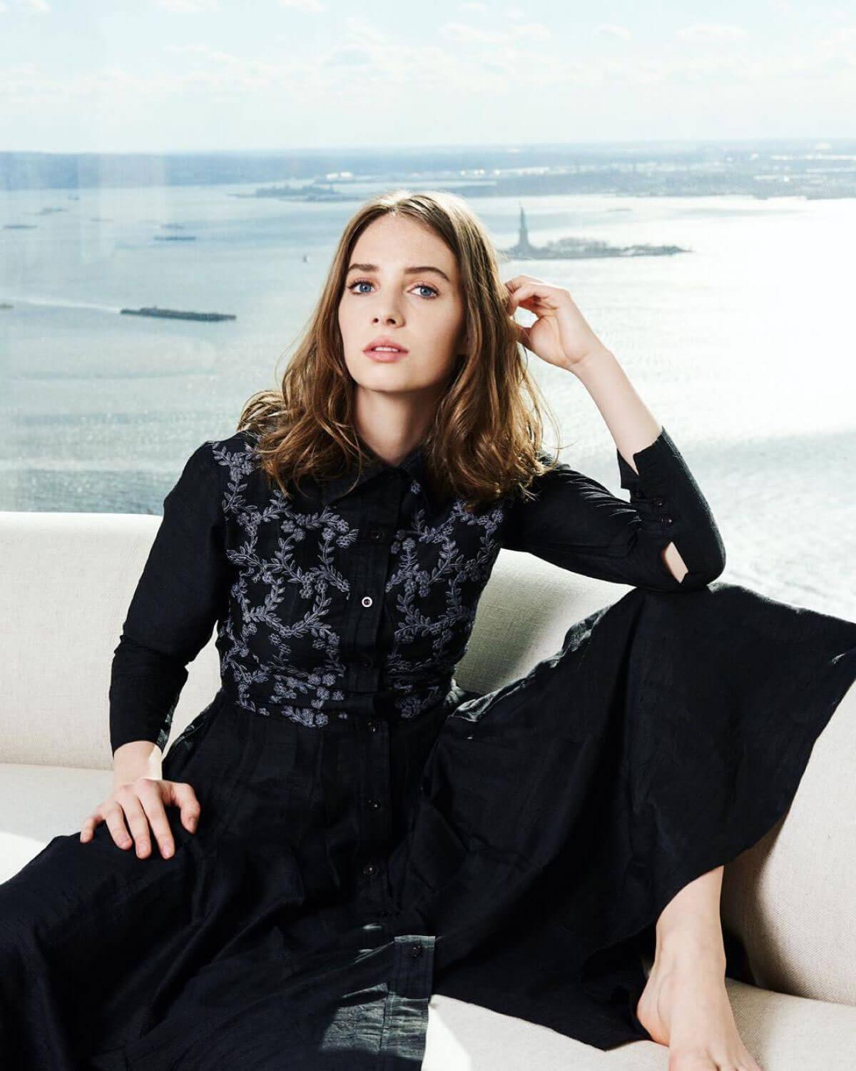 Beautiful Maya Hawke 2020 Wallpapers