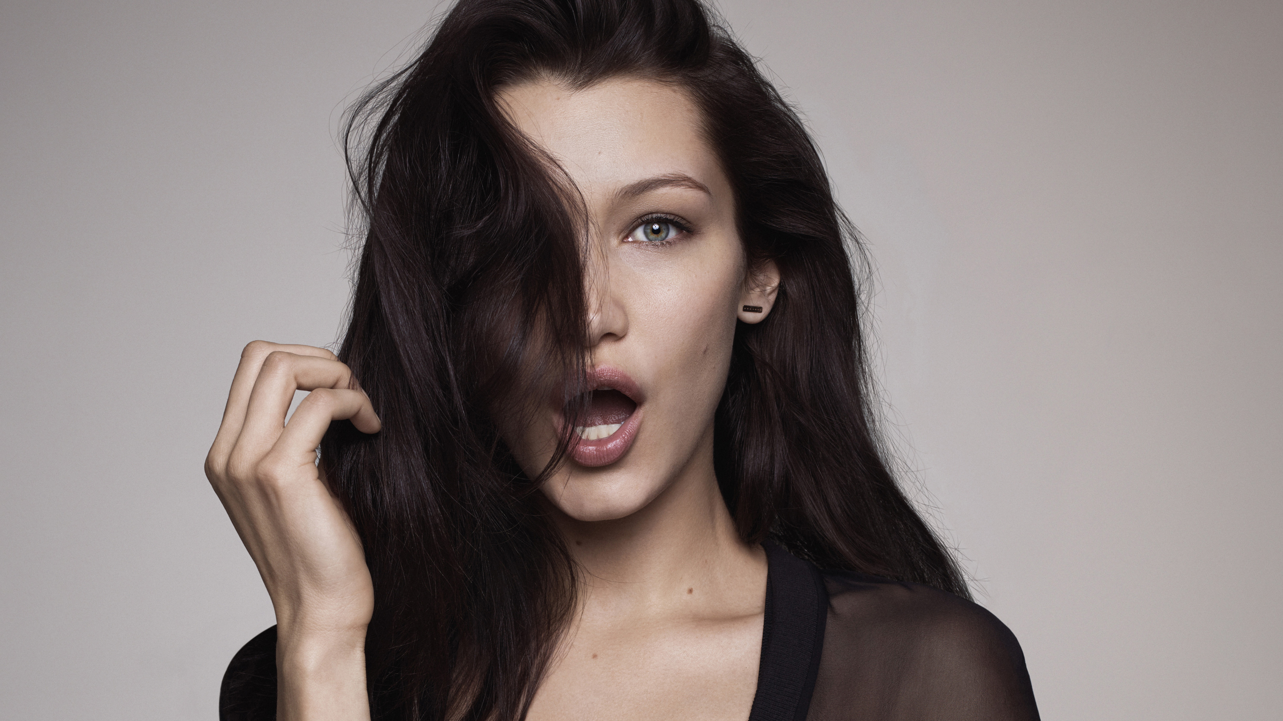 Bella Hadid Wallpapers