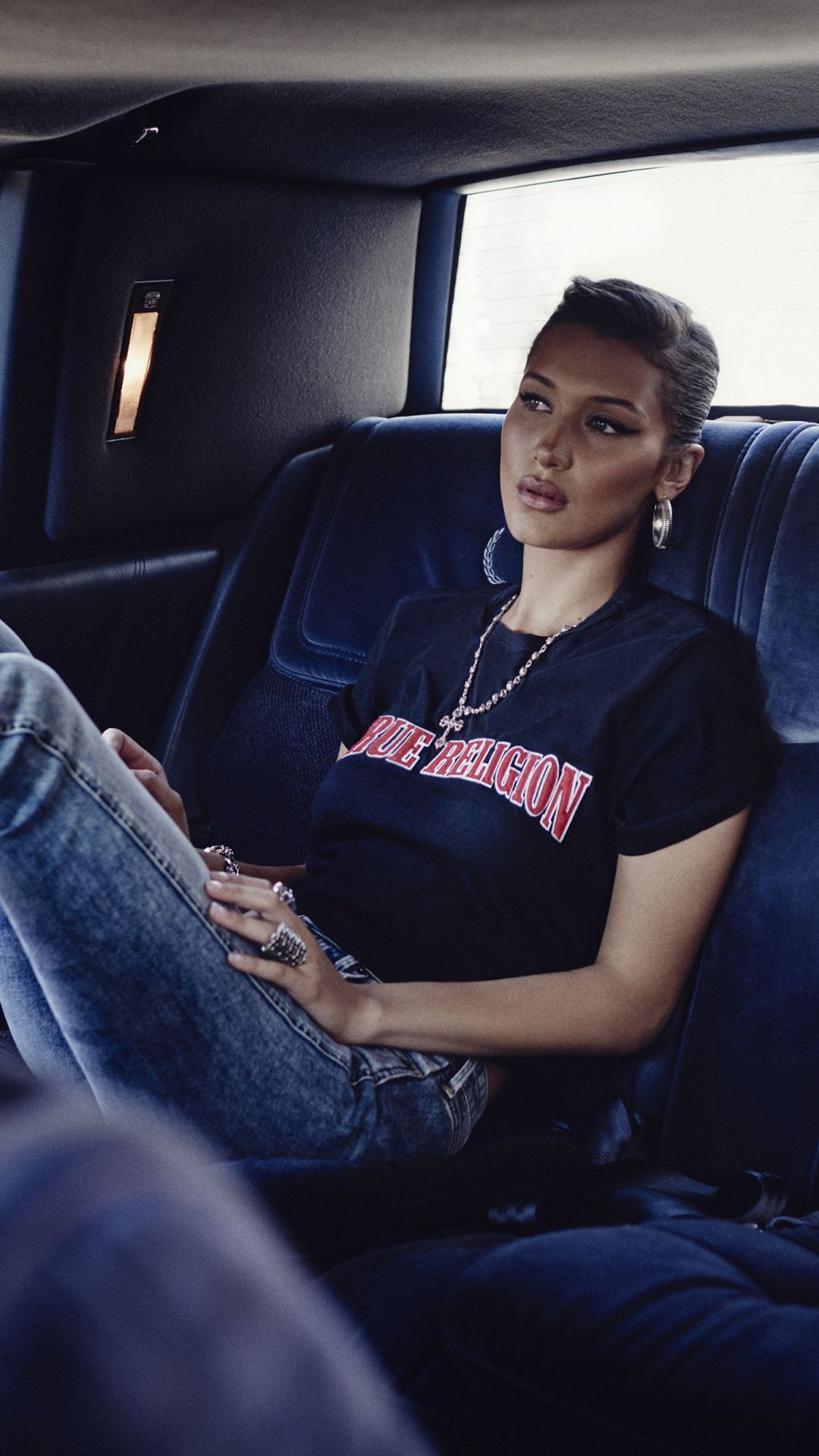 Bella Hadid Nike Wallpapers