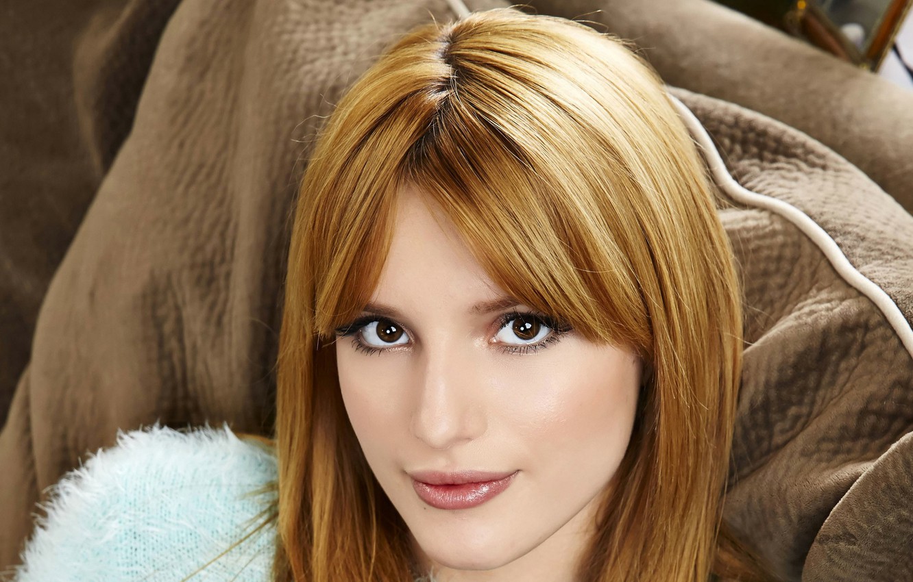 Bella Thorne Wallpapers