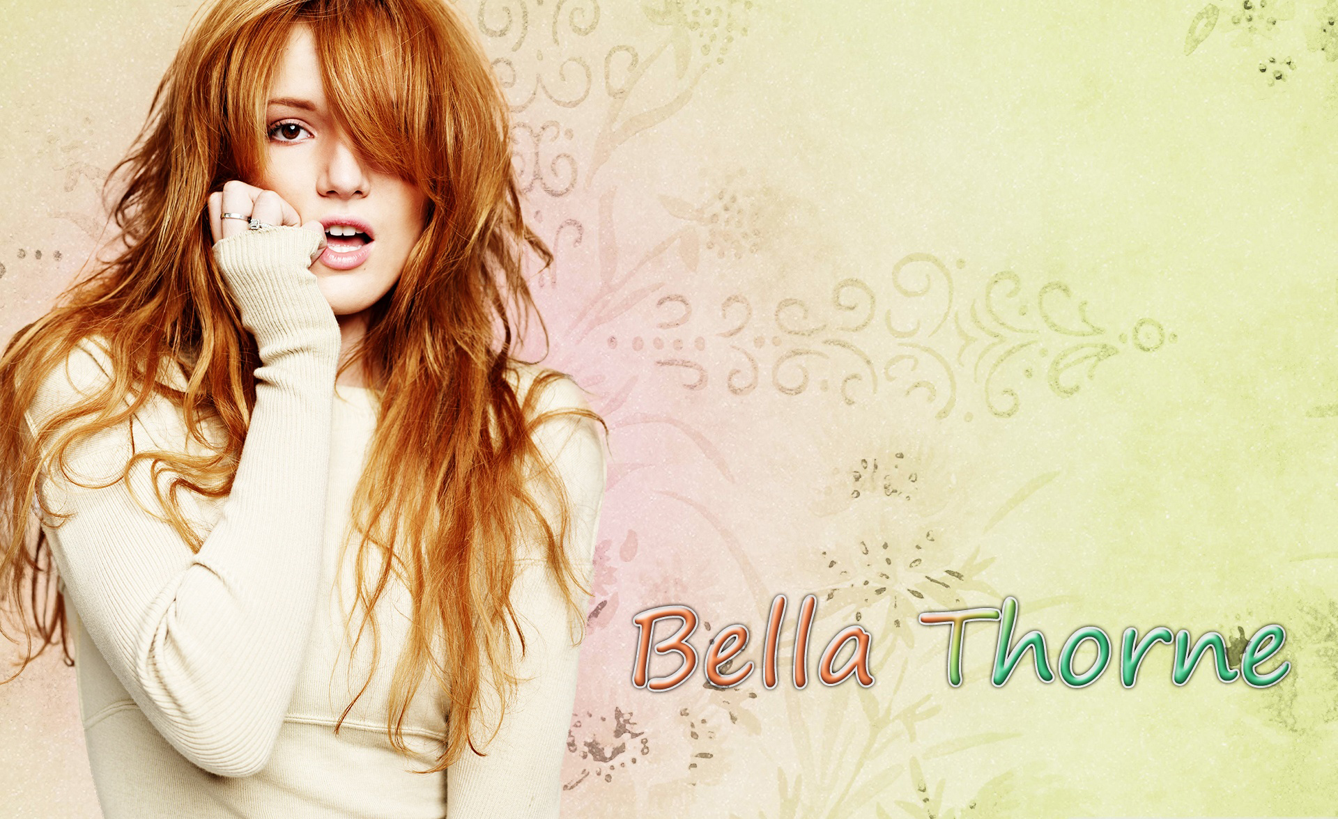 Bella Thorne Cute 2017 Wallpapers