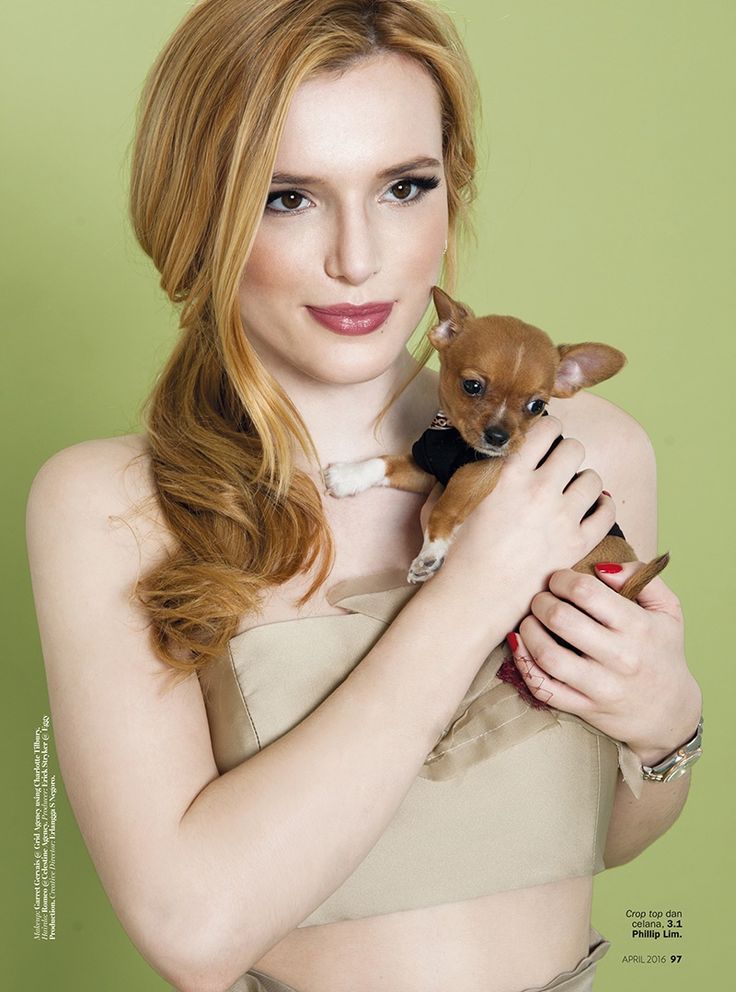 Bella Thorne With Her Dog Wallpapers