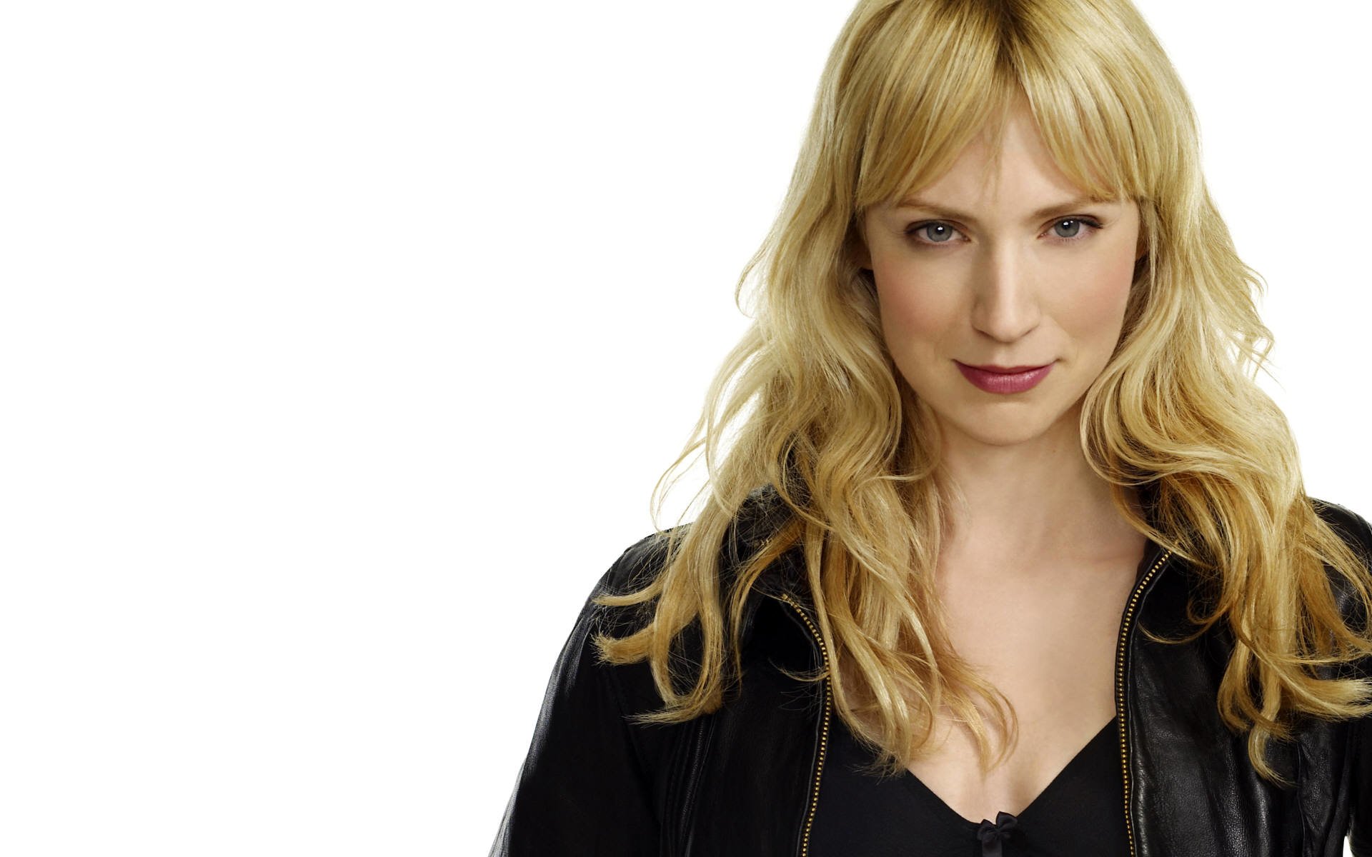 Beth Riesgraf Wallpapers